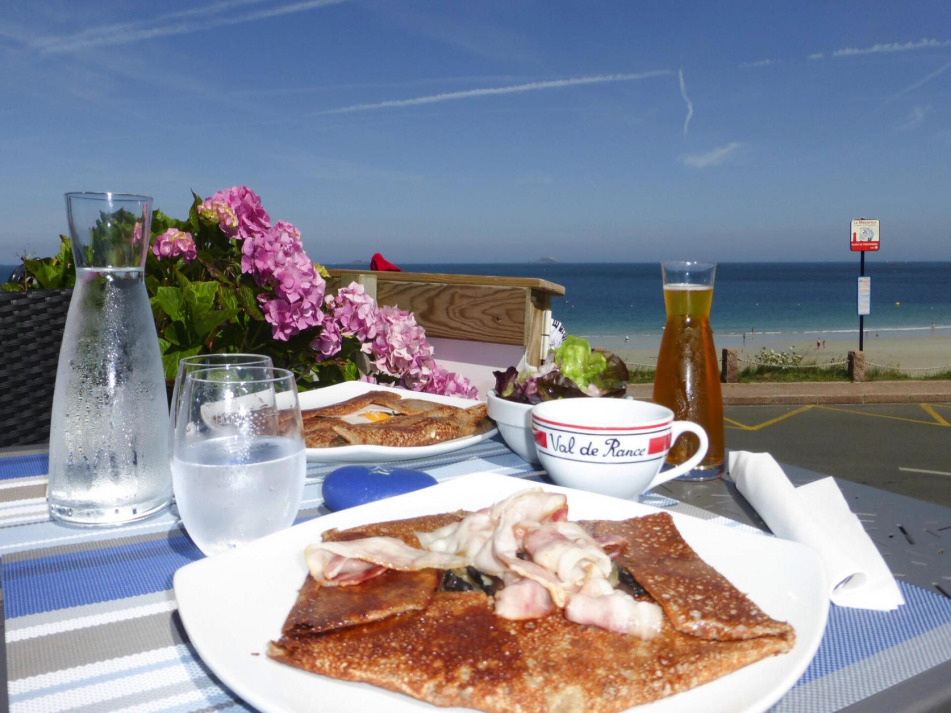 Gerenoveerd vissershuisje met tuin en zeezicht in Paimpol - foto 24