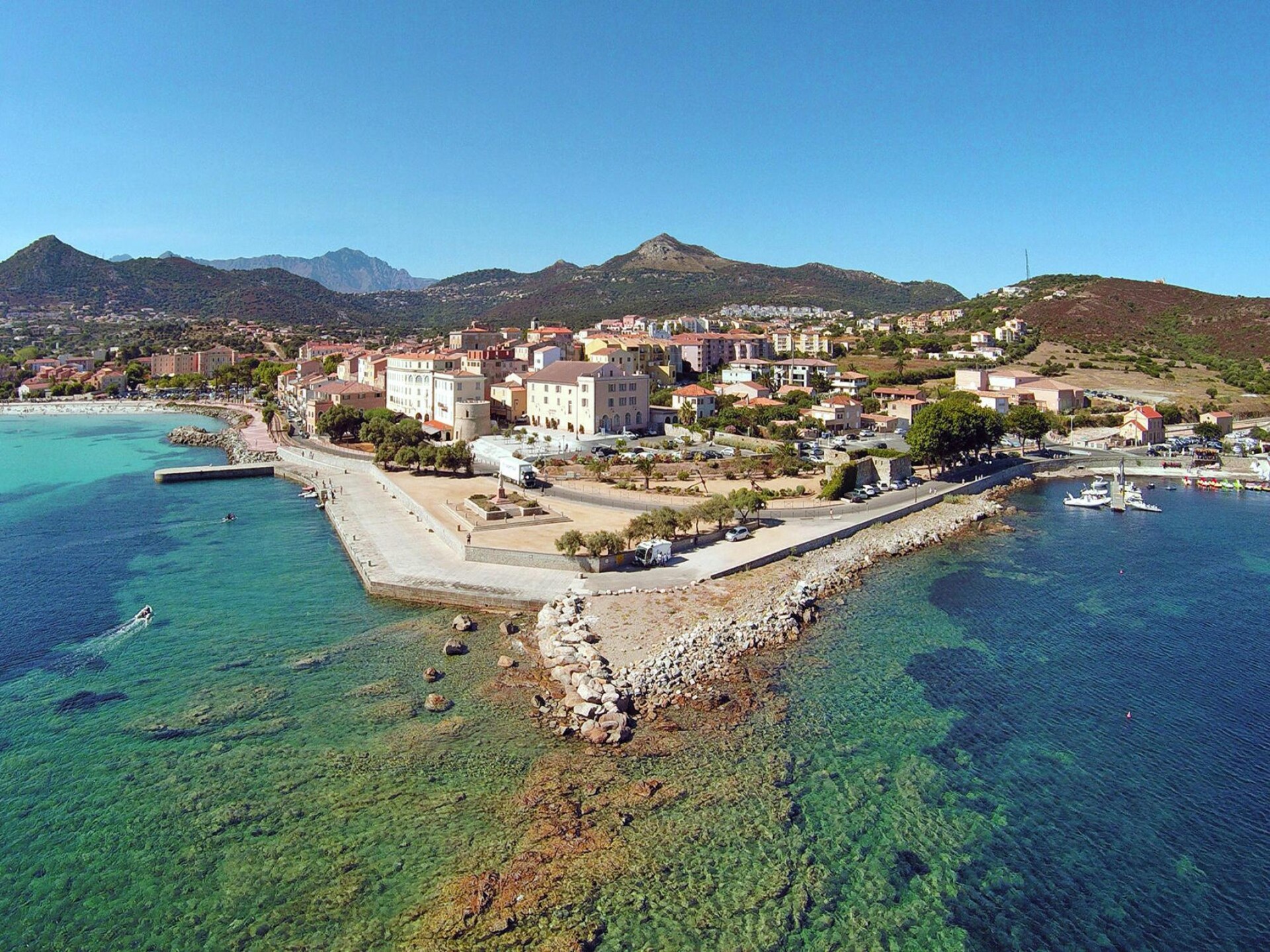 Romantische studio op 300m van strand in Île-Rousse - foto 13