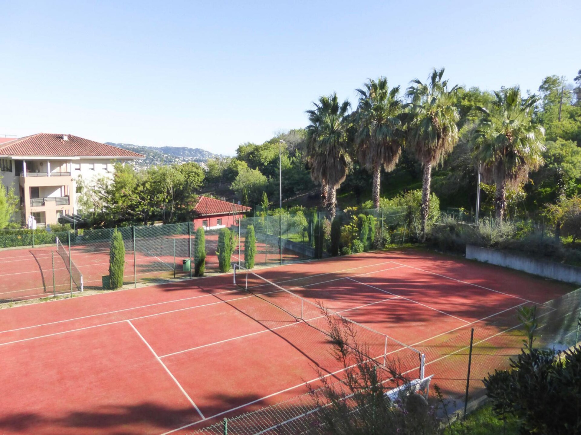 Modern appartement met panoramisch zeezicht in Mandelieu-la-Napoule - foto 17