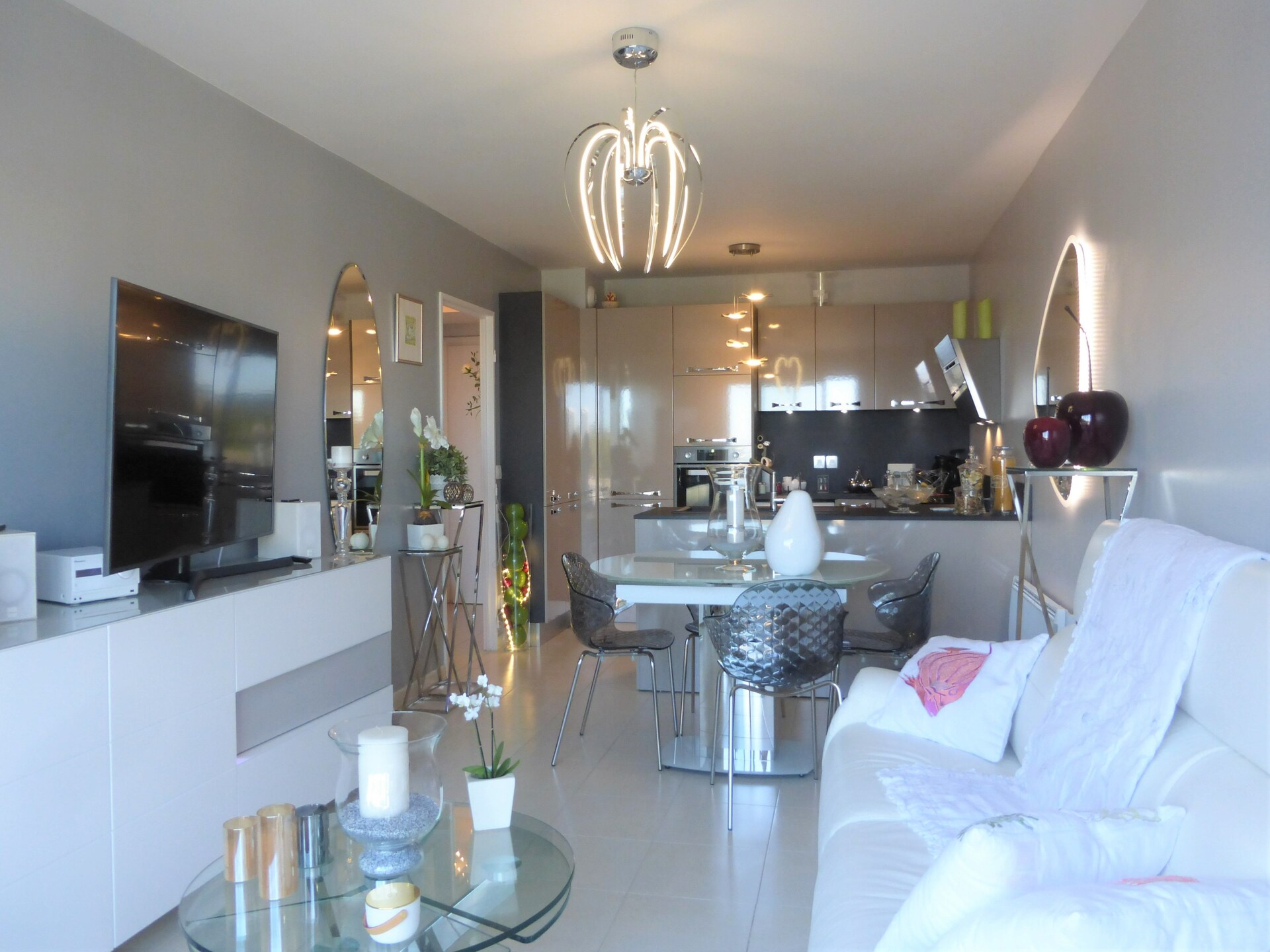 Modern appartement met panoramisch zeezicht in Mandelieu-la-Napoule - foto 5
