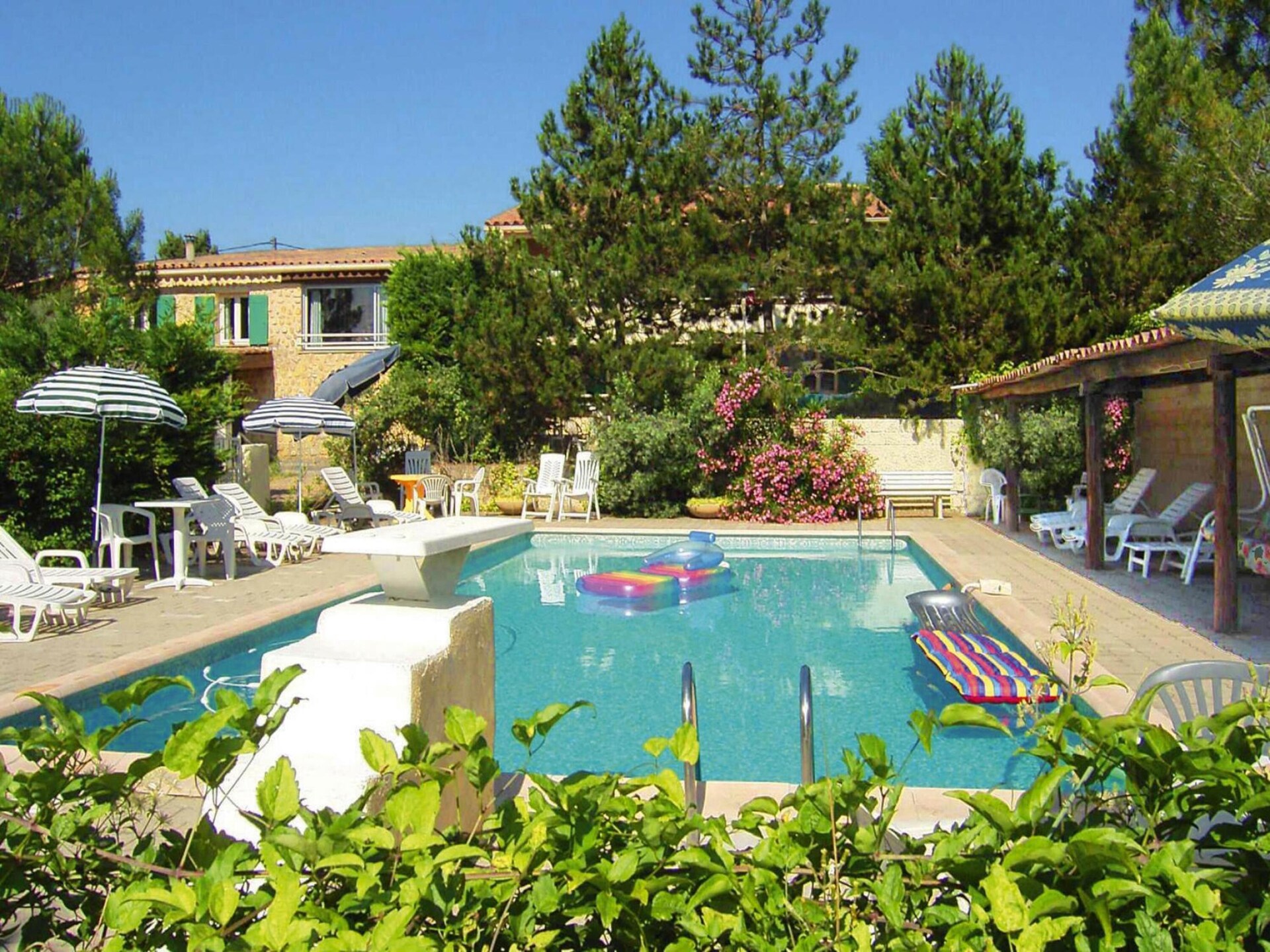 Ruim vakantiehuis voor 9 personen in Vaison-la-Romaine - foto 2