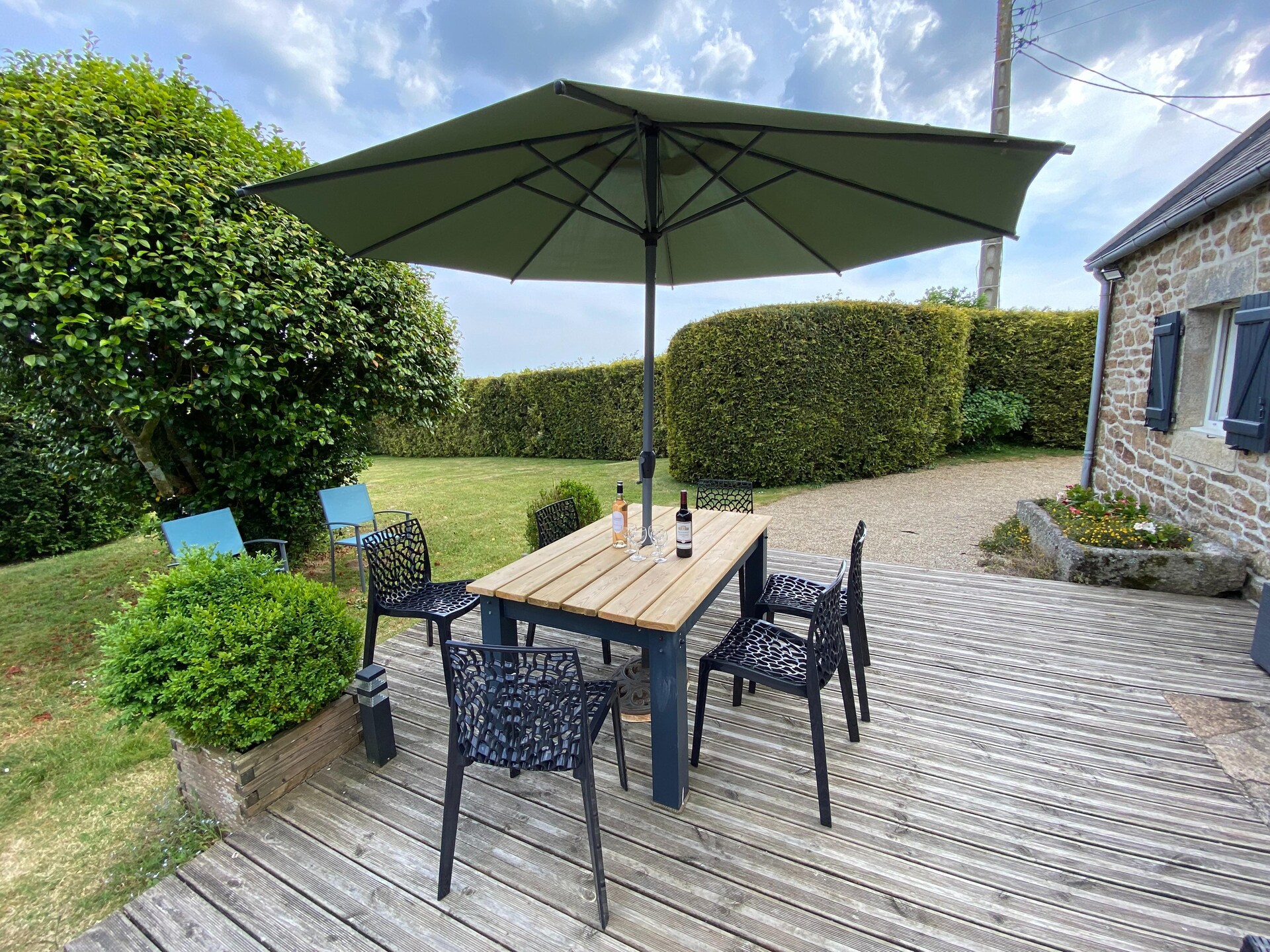 Ruim natuurstenen vakantiehuis met omheinde tuin bij Plogonnec - foto 17