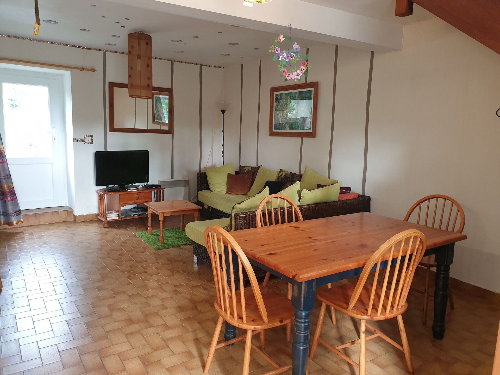Rustiek vakantiehuis aan eigen visvijver bij St. Sauveur-le-Vicomte - foto 5