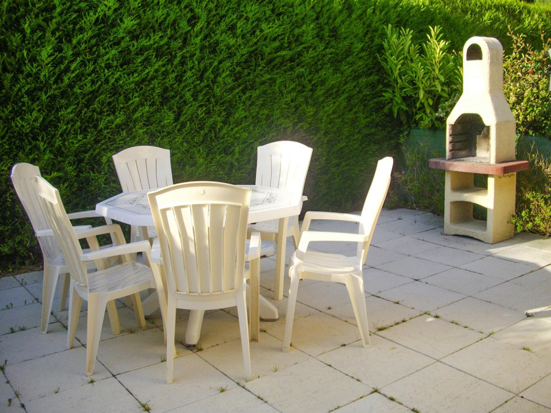 Gezellig vakantiehuis voor 6 aan de Smaragdkust met zwembad en tuin - foto 11