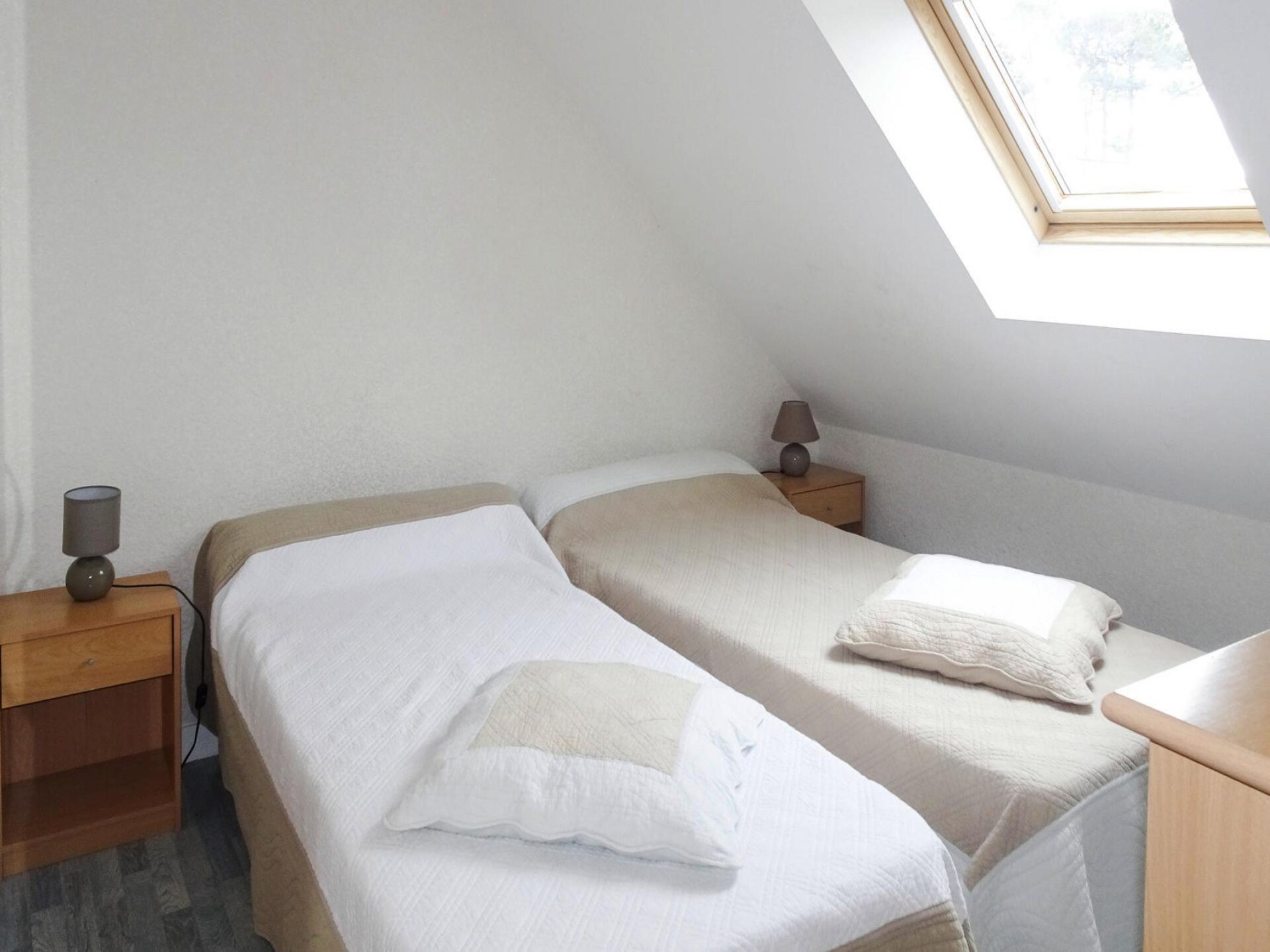 Gezellig vakantiehuis voor 6 aan de Smaragdkust met zwembad en tuin - foto 7