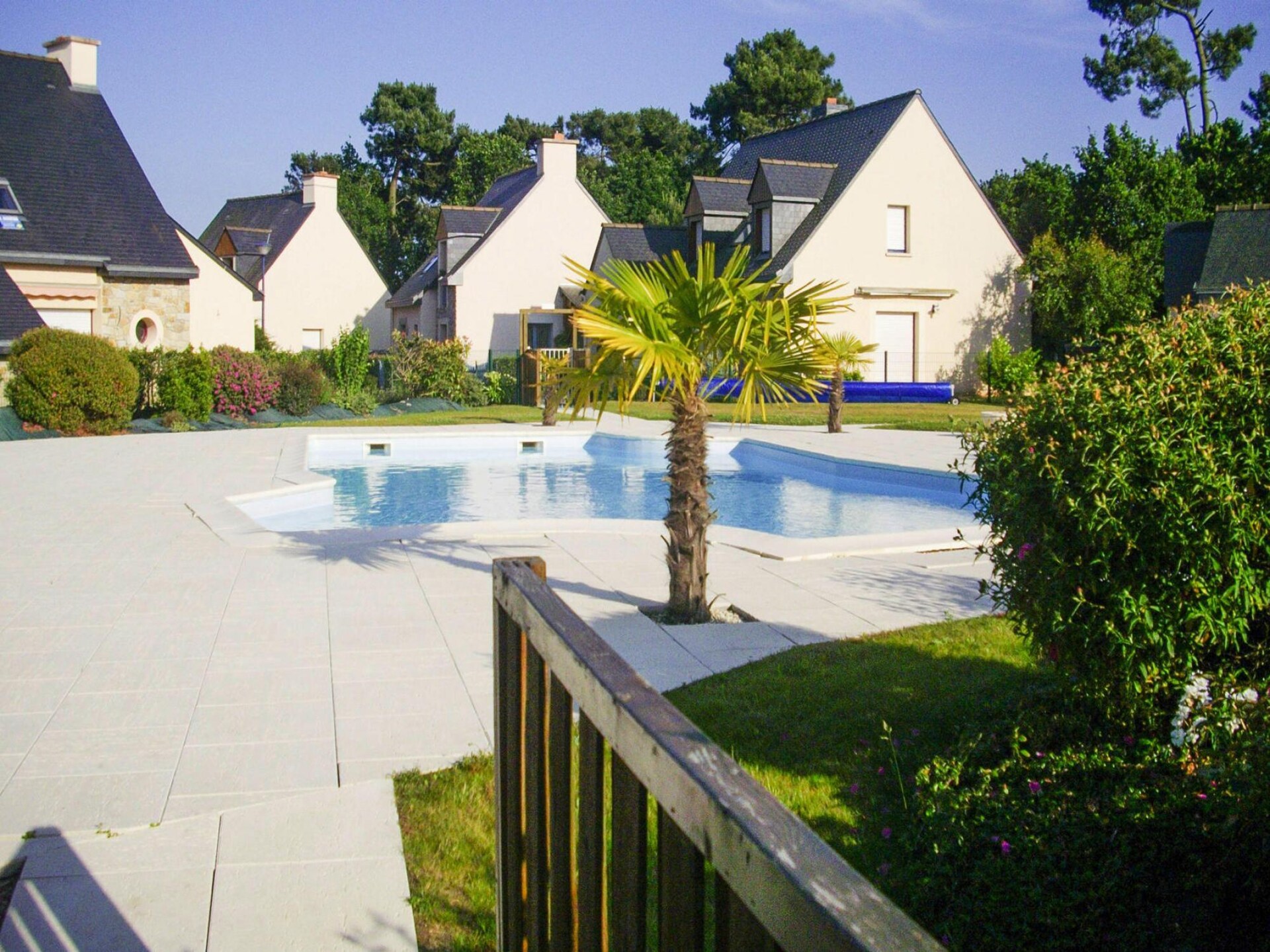 Gezellig vakantiehuis voor 6 aan de Smaragdkust met zwembad en tuin - foto 2