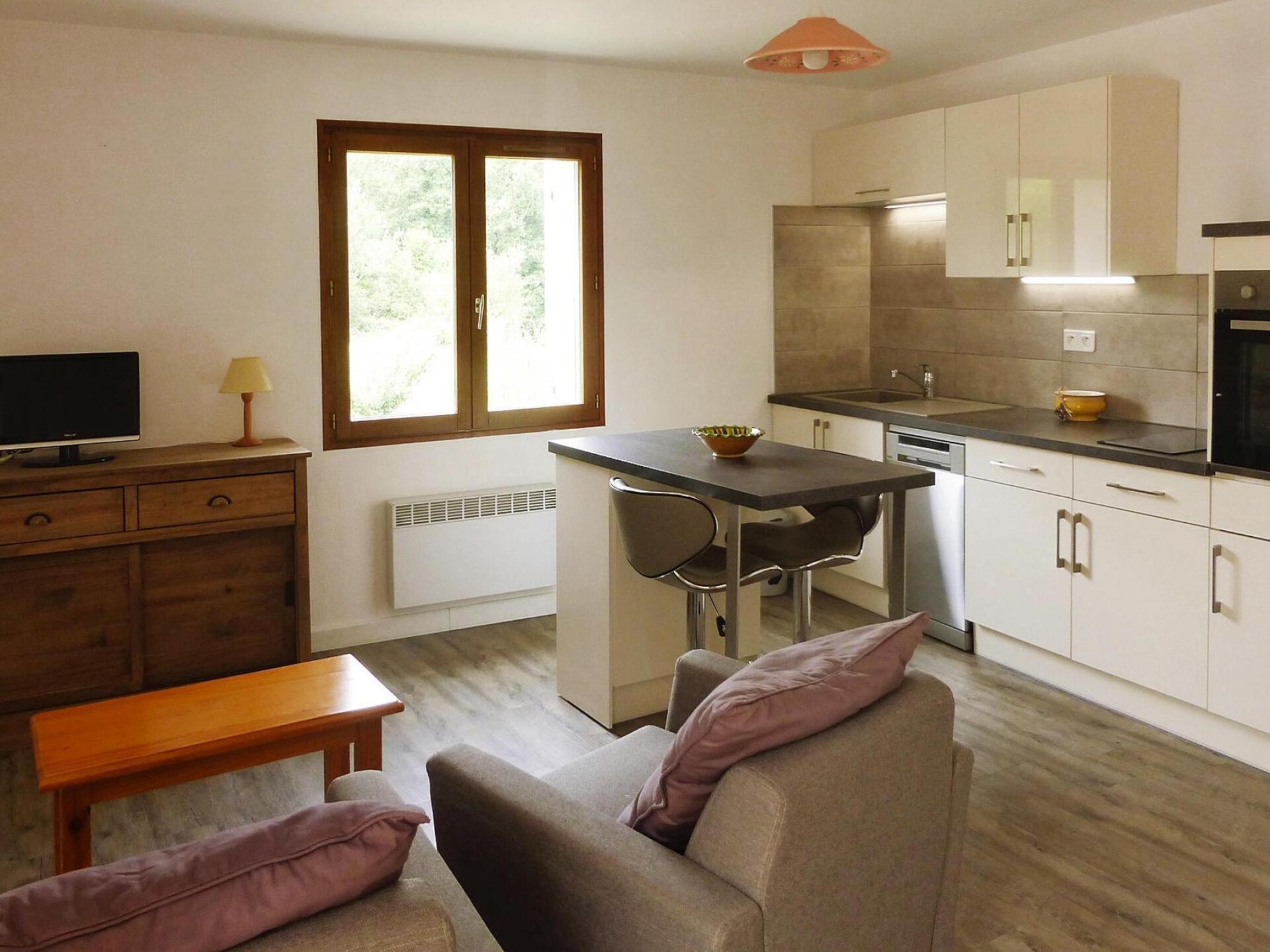 Provençaals appartement met zwembad en uitzicht op de tuin bij Malaucène - foto 2