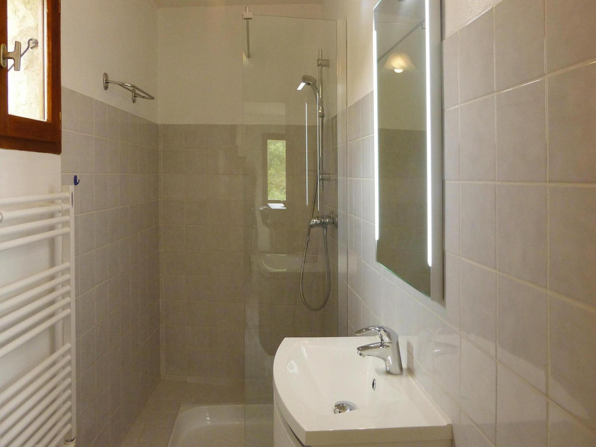 Provençaals appartement met zwembad en uitzicht op de tuin bij Malaucène - foto 18