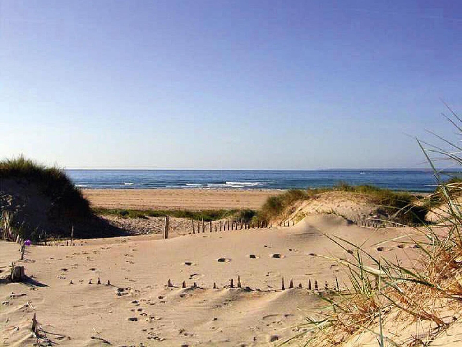 Vrijstaand houten vakantiehuis op 150m van het strand in Denneville - foto 19