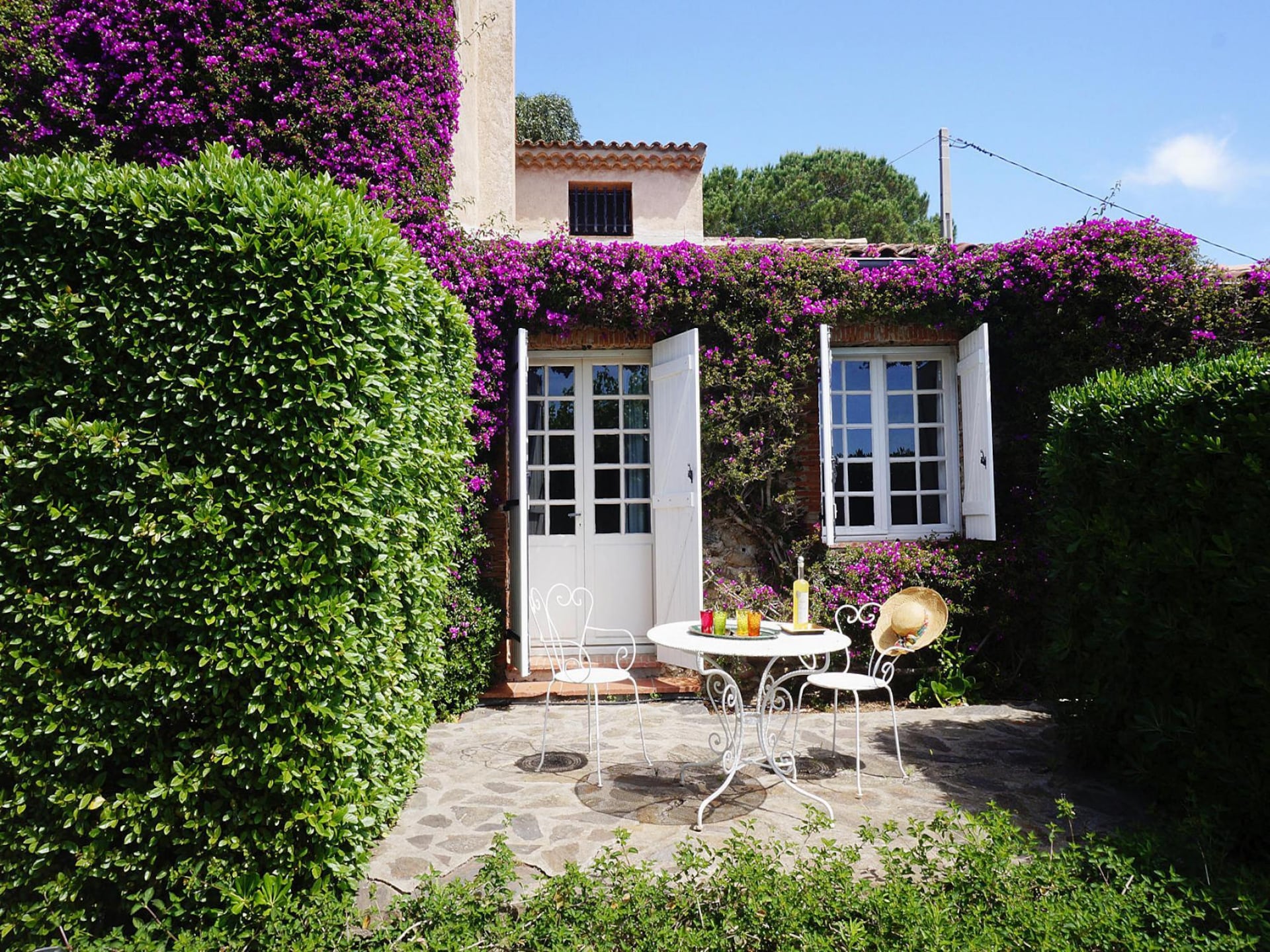 Sfeervol vakantiehuis in Roquebrune-sur-Argens met panoramisch uitzicht - foto 1