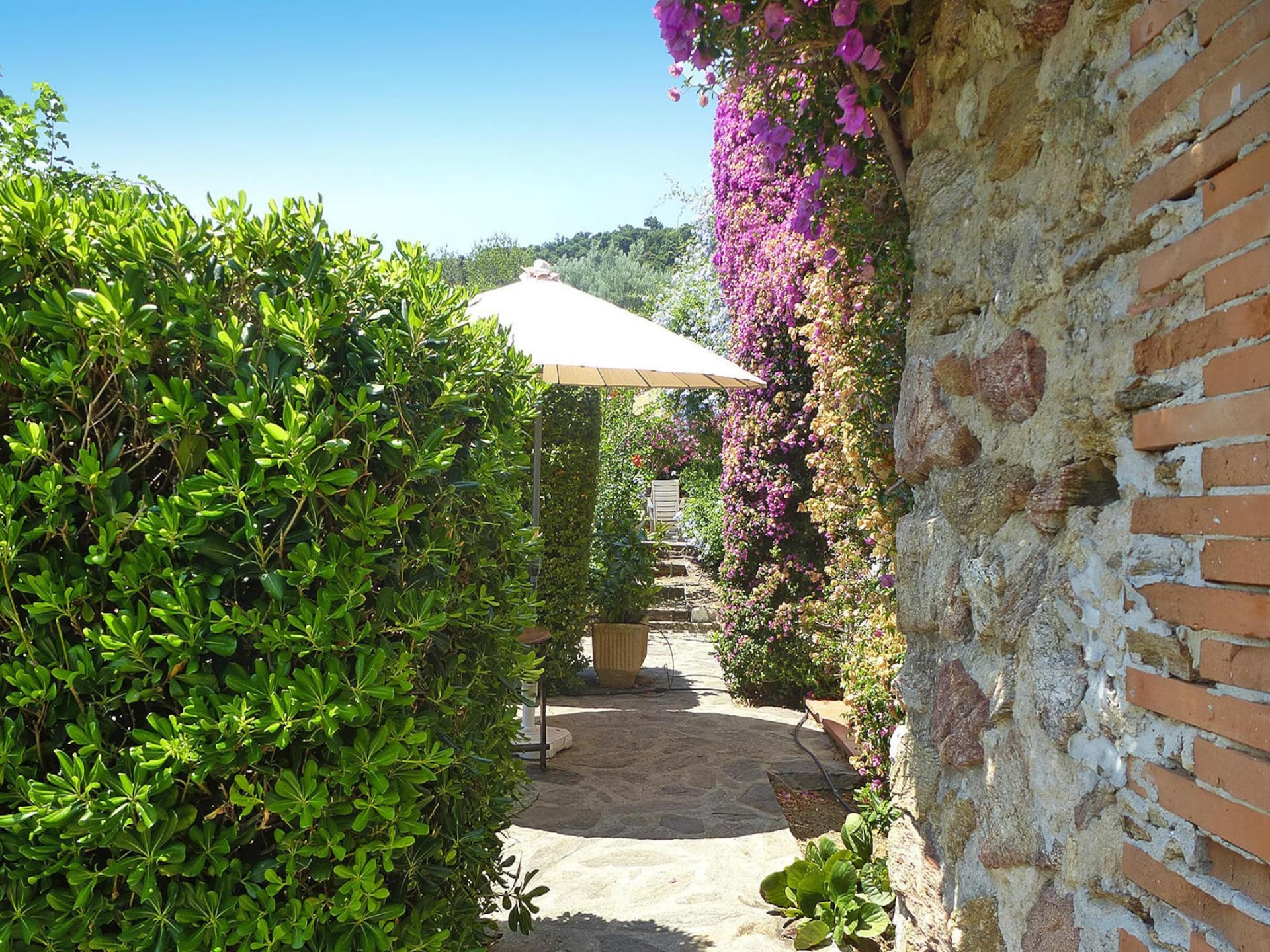 Sfeervol vakantiehuis in Roquebrune-sur-Argens met panoramisch uitzicht - foto 13