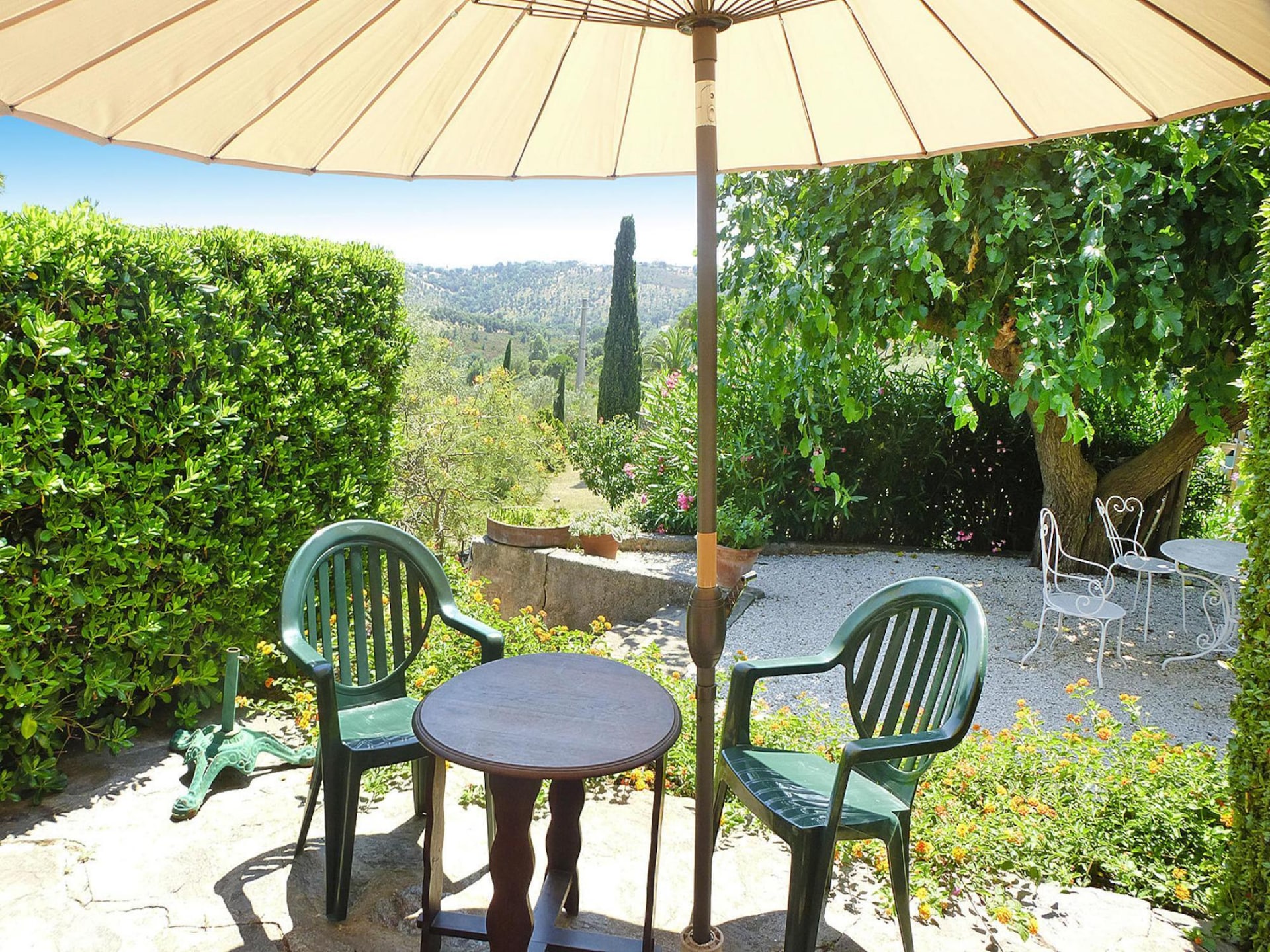Sfeervol vakantiehuis in Roquebrune-sur-Argens met panoramisch uitzicht - foto 12