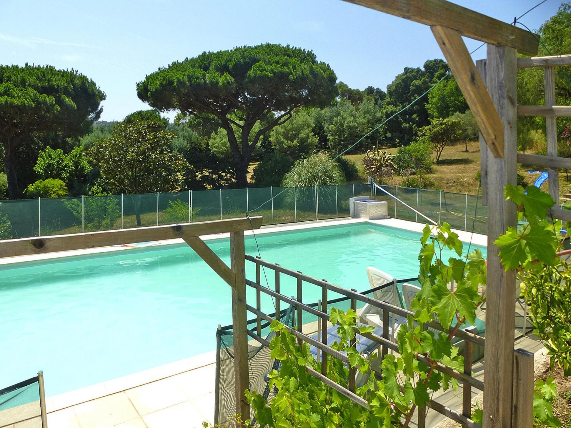 Sfeervol vakantiehuis in Roquebrune-sur-Argens met panoramisch uitzicht - foto 10