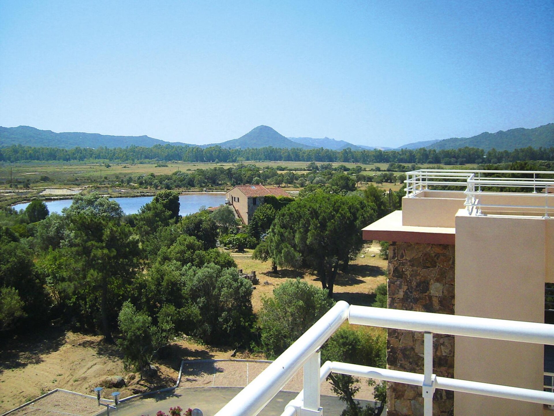 Modern appartement aan zwembad bij Porto-Vecchio, vlakbij Palombaggia - foto 10
