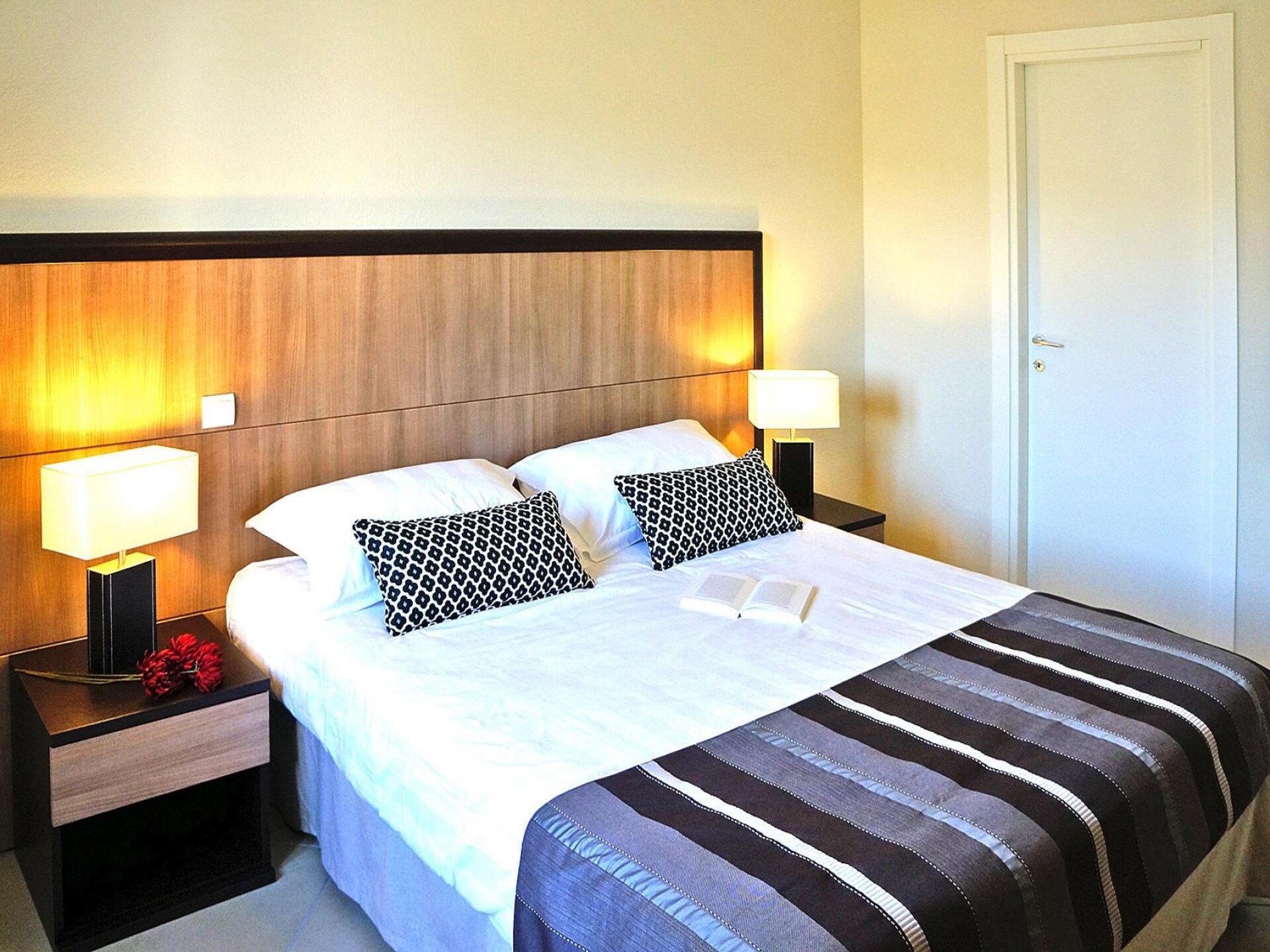 Modern appartement aan zwembad bij Porto-Vecchio, vlakbij Palombaggia - foto 17
