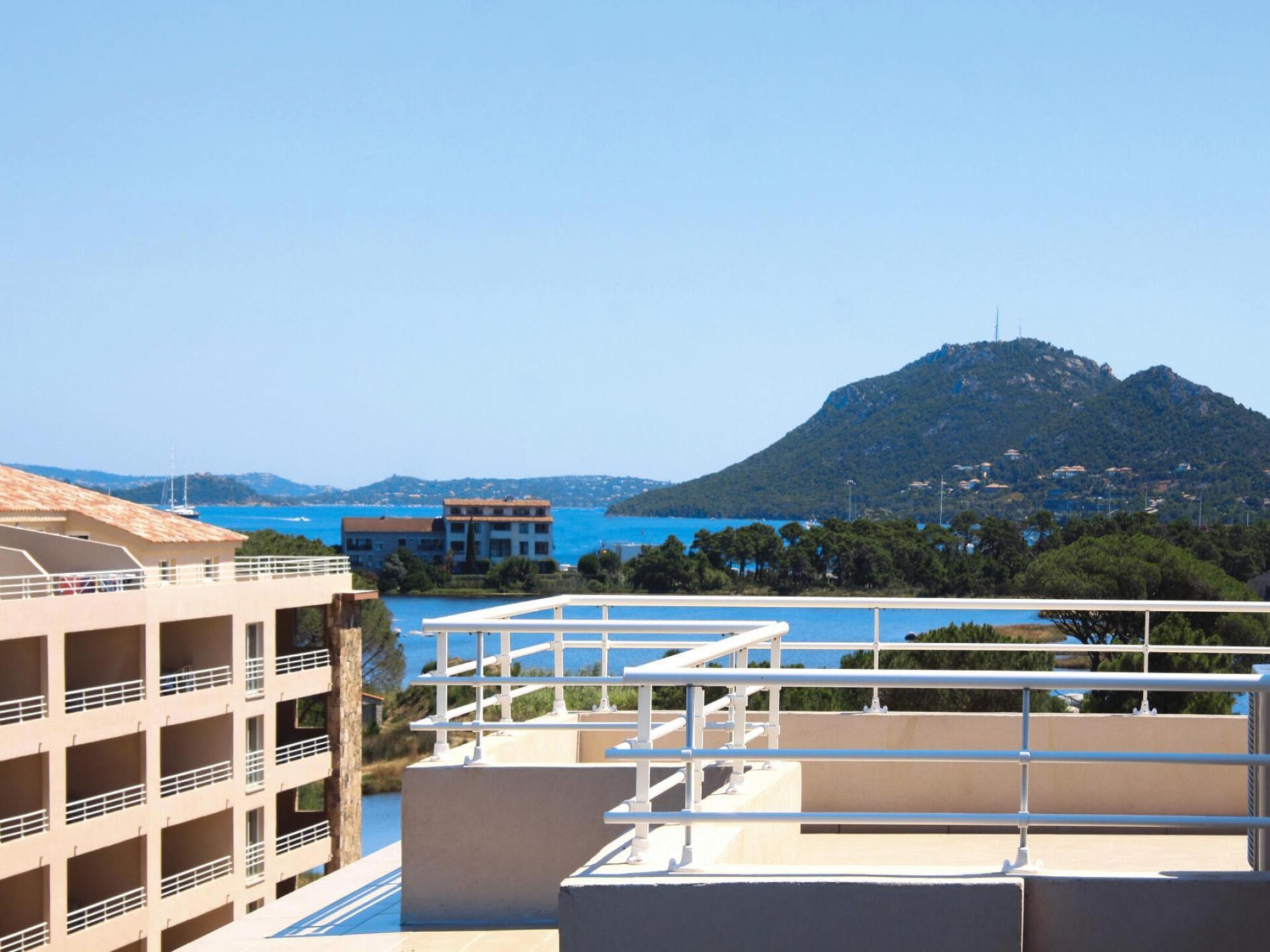 Modern appartement aan zwembad bij Porto-Vecchio, vlakbij Palombaggia - foto 22