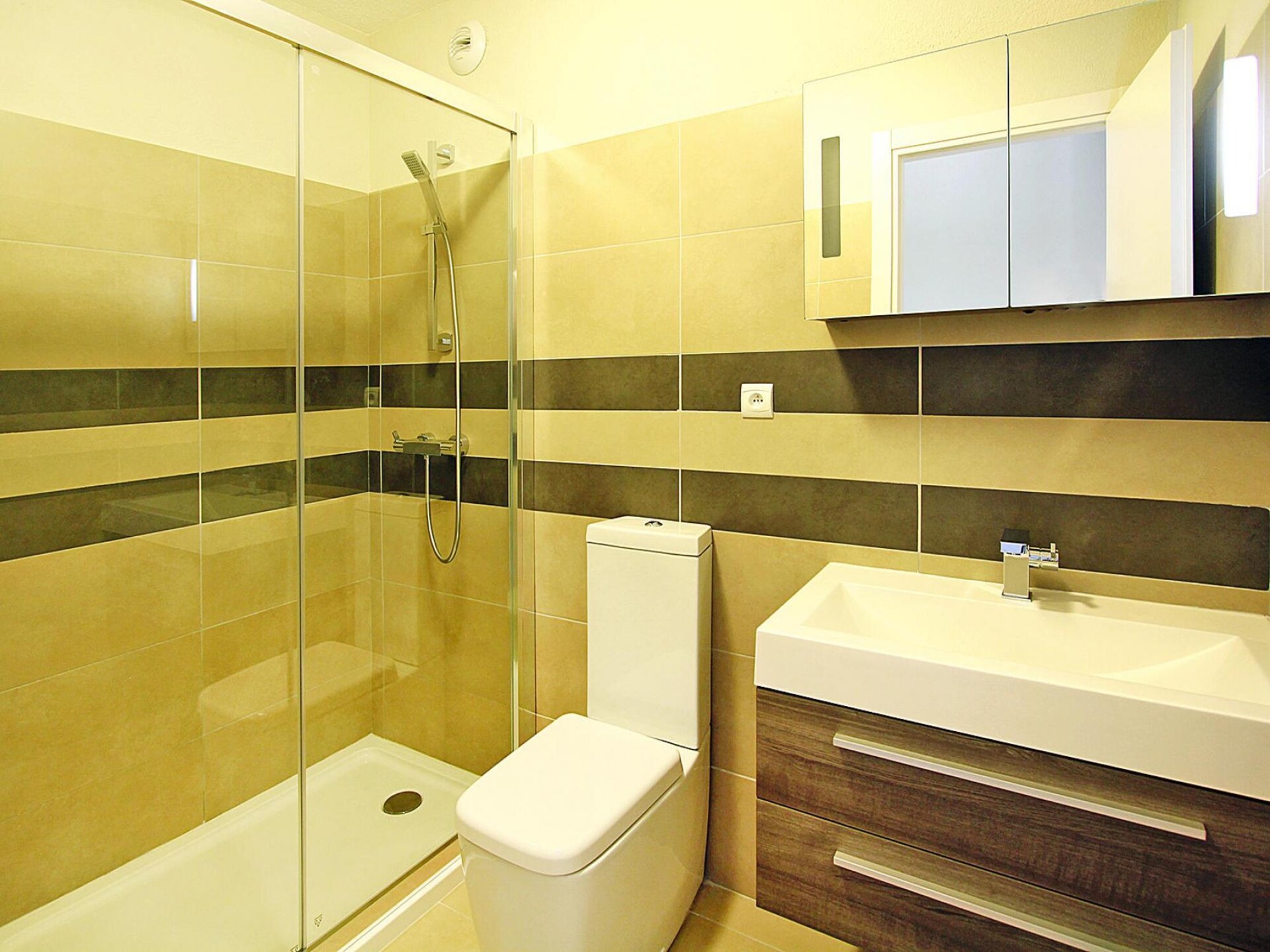 Modern appartement voor 6 aan het zwembad in Porto-Vecchio - foto 20