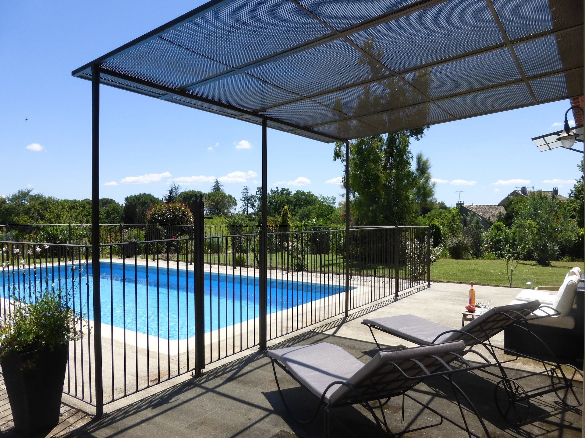 Smaakvol vakantiehuis met zwembad in L'Isle-sur-la-Sorgue - foto 11