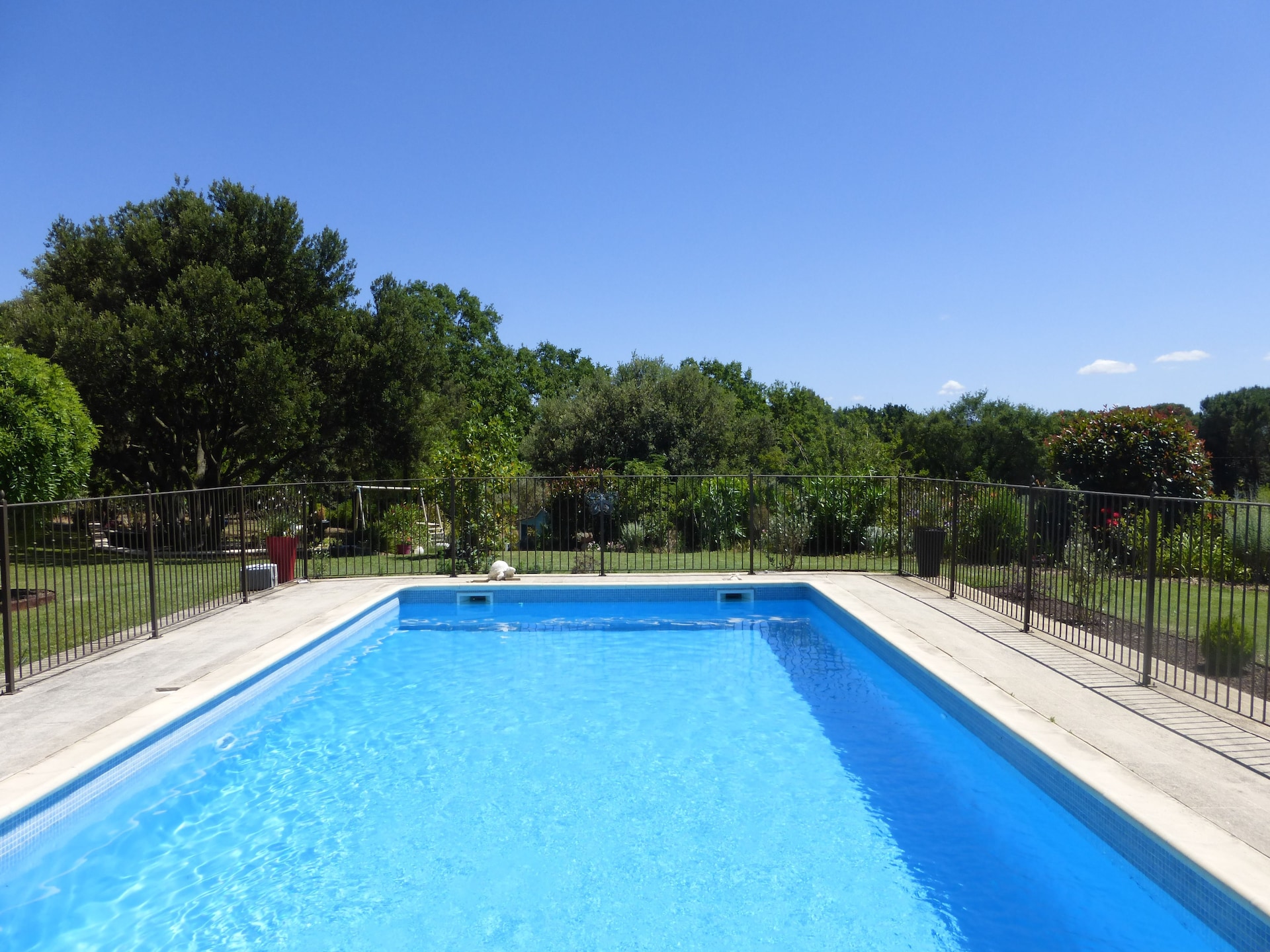 Smaakvol vakantiehuis met zwembad in L'Isle-sur-la-Sorgue - foto 12