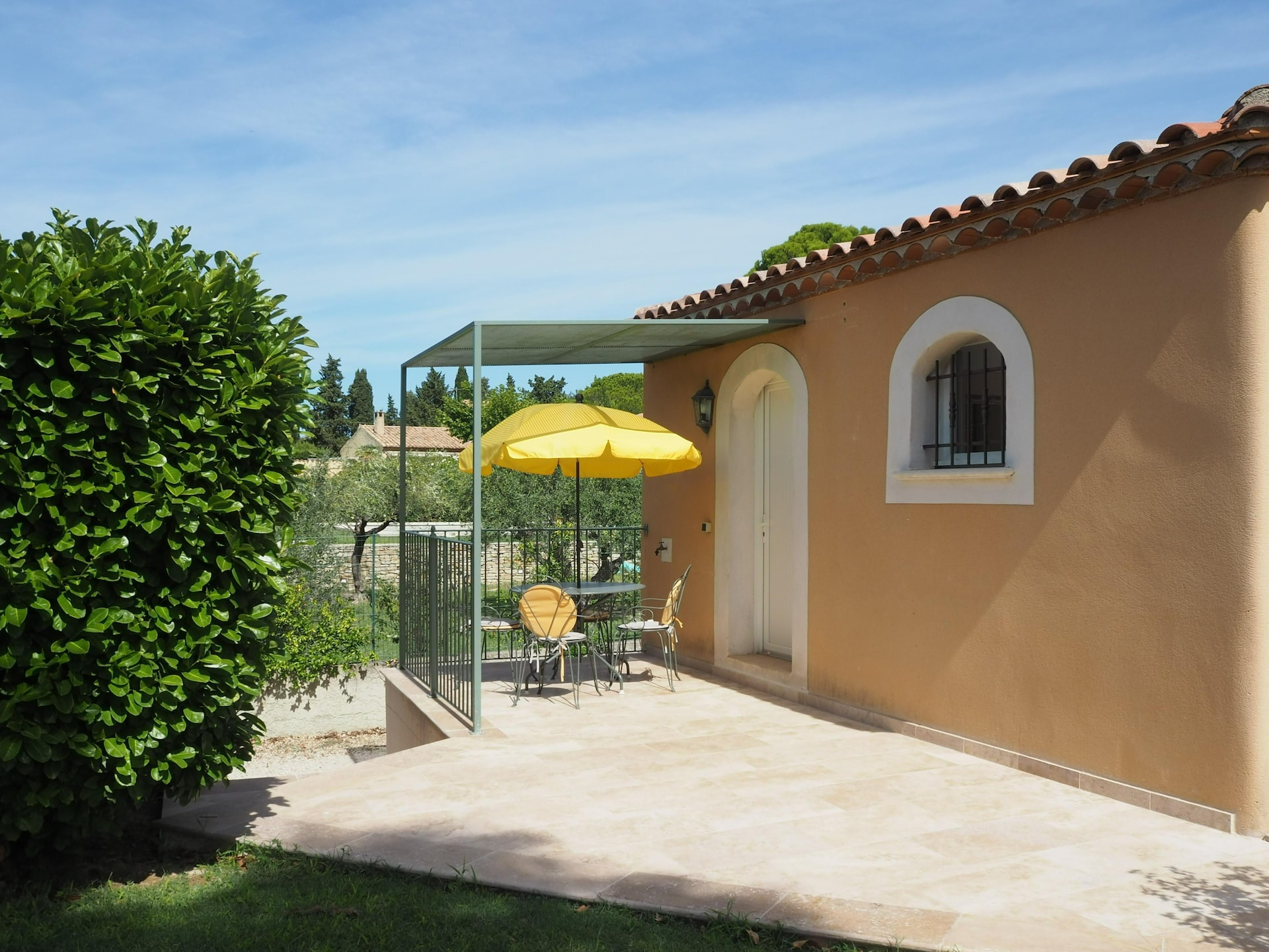 Smaakvol vakantiehuis met zwembad in L'Isle-sur-la-Sorgue - foto 13