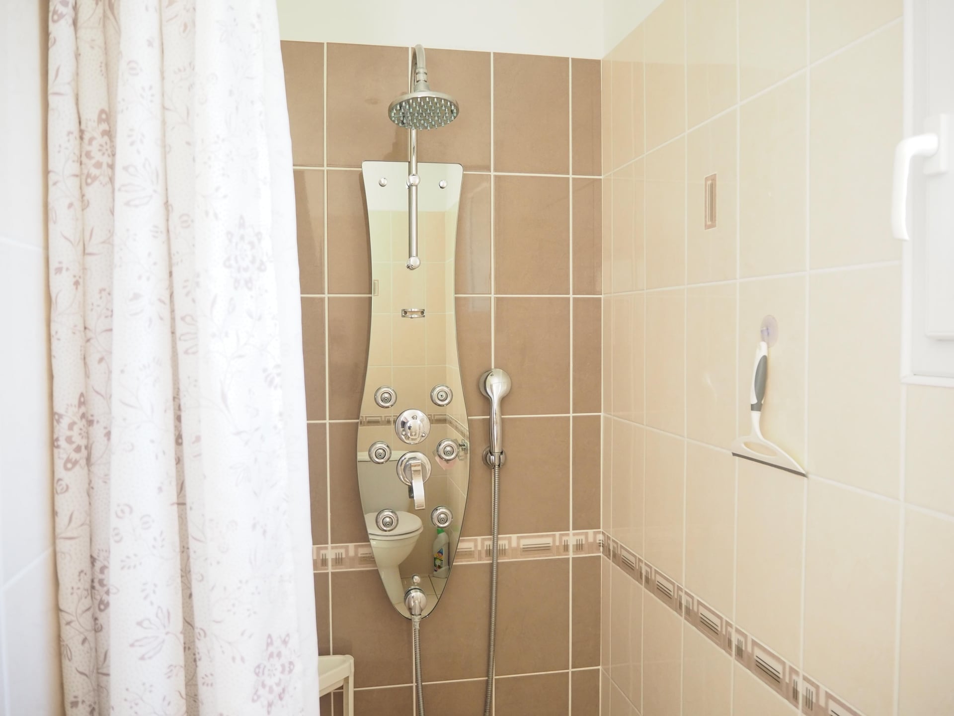 Smaakvol vakantiehuis met zwembad in L'Isle-sur-la-Sorgue - foto 10