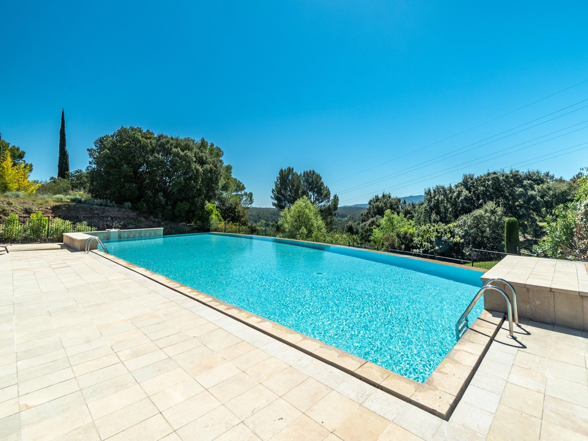 Rustiek appartement op golflandgoed Saint-Endréol met zwembad, spa & balkon - foto 17