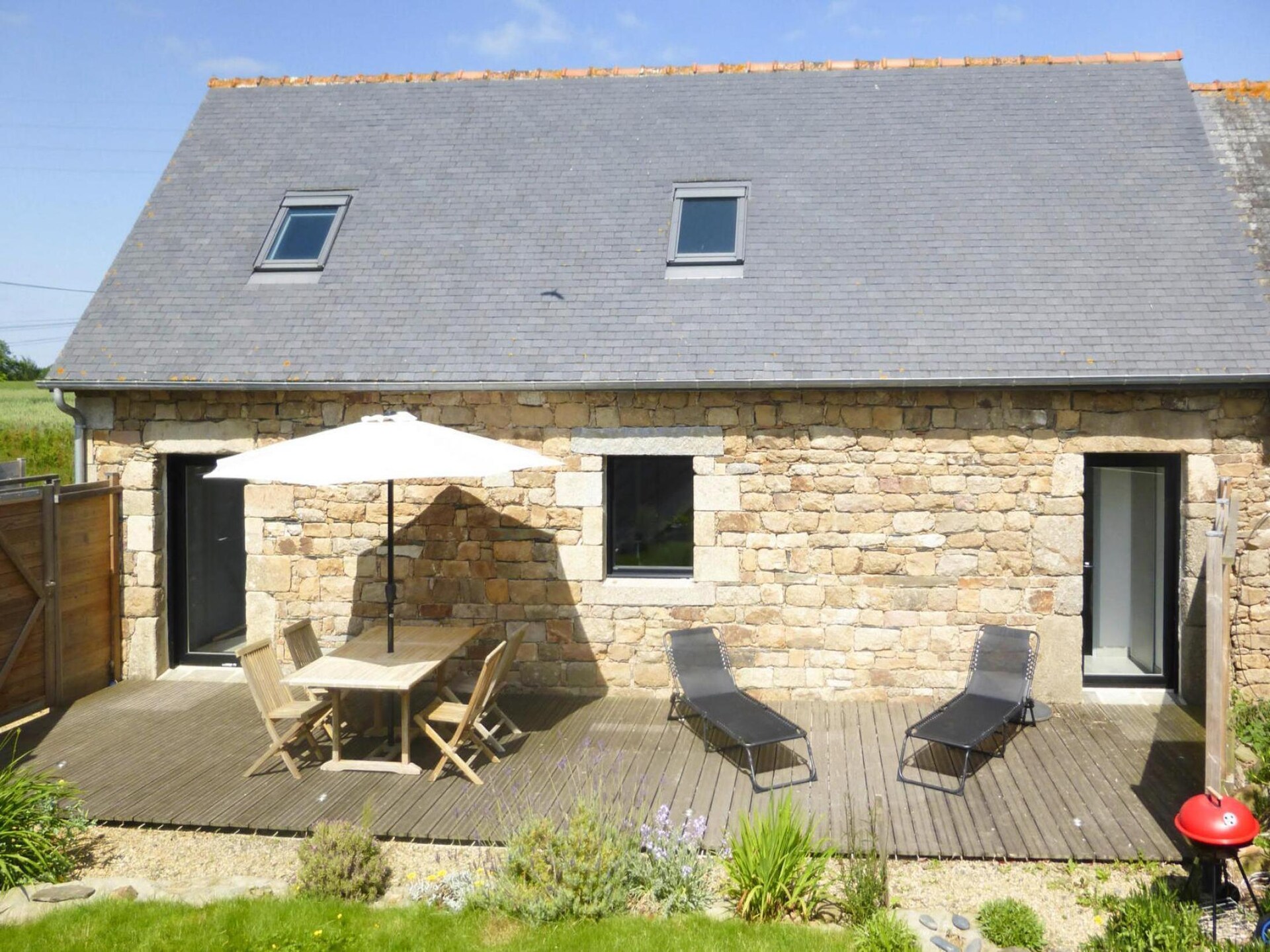 Stijlvol Bretons stenen huis met privé badkamers nabij de kust - foto 1