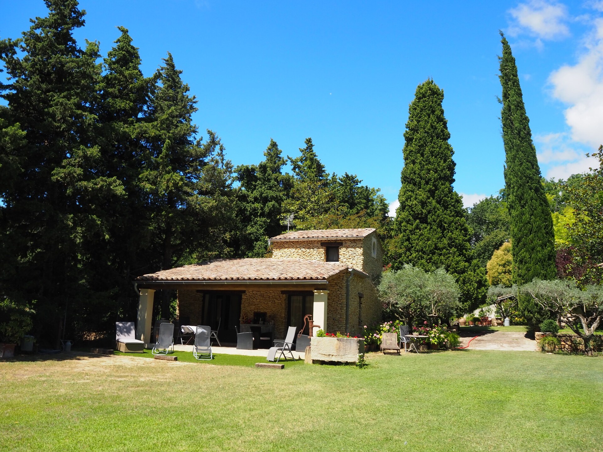 Authentiek Provençaals vakantiehuis aan de golfbaan in Bédarrides - foto 1