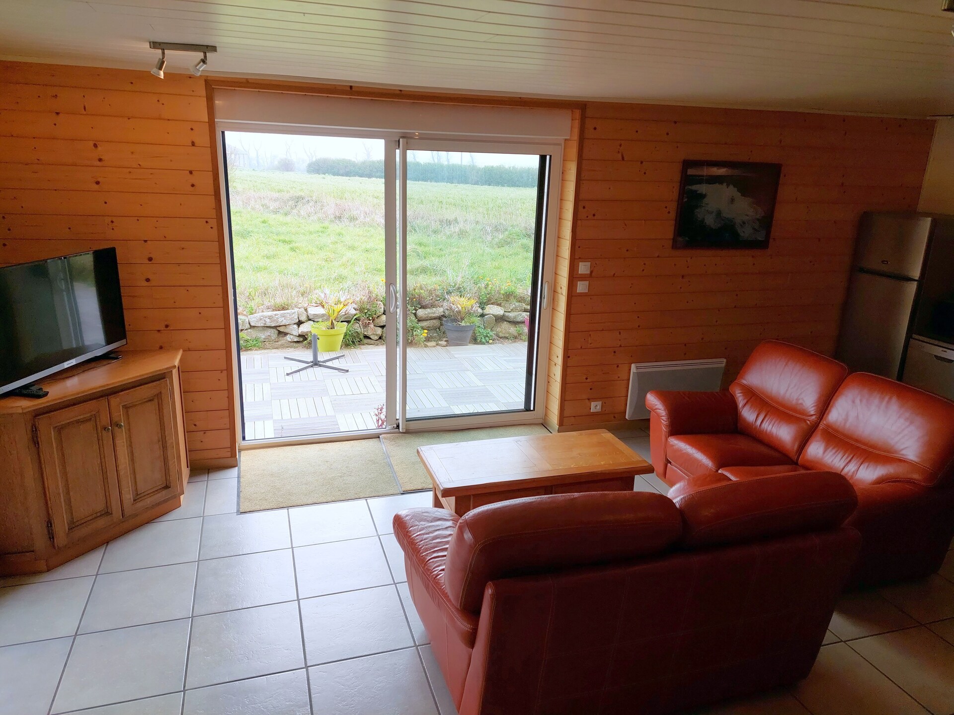 Gerenoveerd stenen vakantiehuis met zeezicht bij Cléder - foto 11
