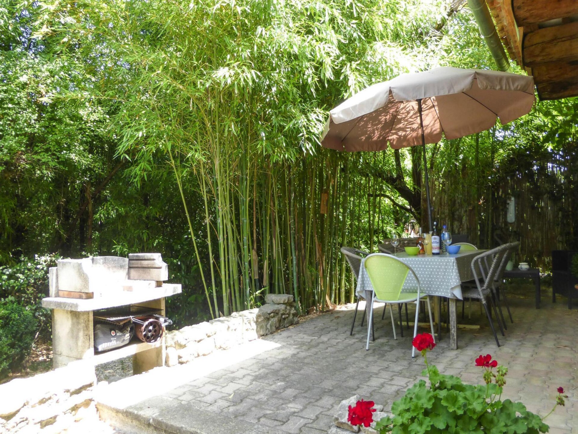 Provençaals vakantiehuis aan de golfbaan met zwembad in Noves - foto 16