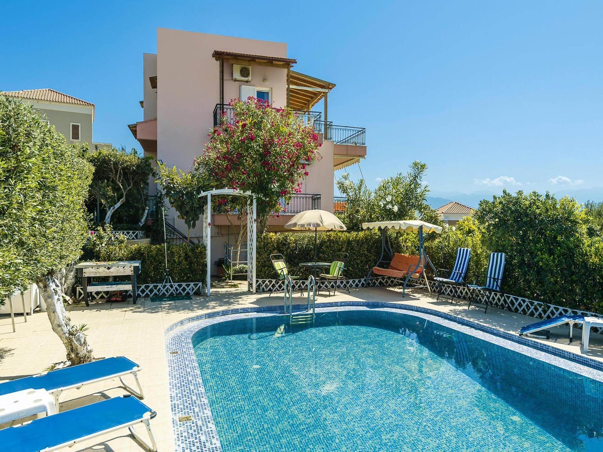 Villa Marilena: Vrijstaand vakantiehuis met privézwembad en panoramisch zeezicht - foto 17