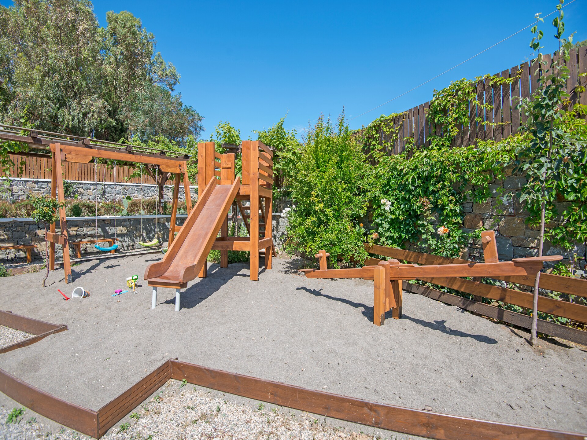 Villa aan Zee in Kiotari, Rhodos – 40m van het Strand met Privézwembad - foto 31