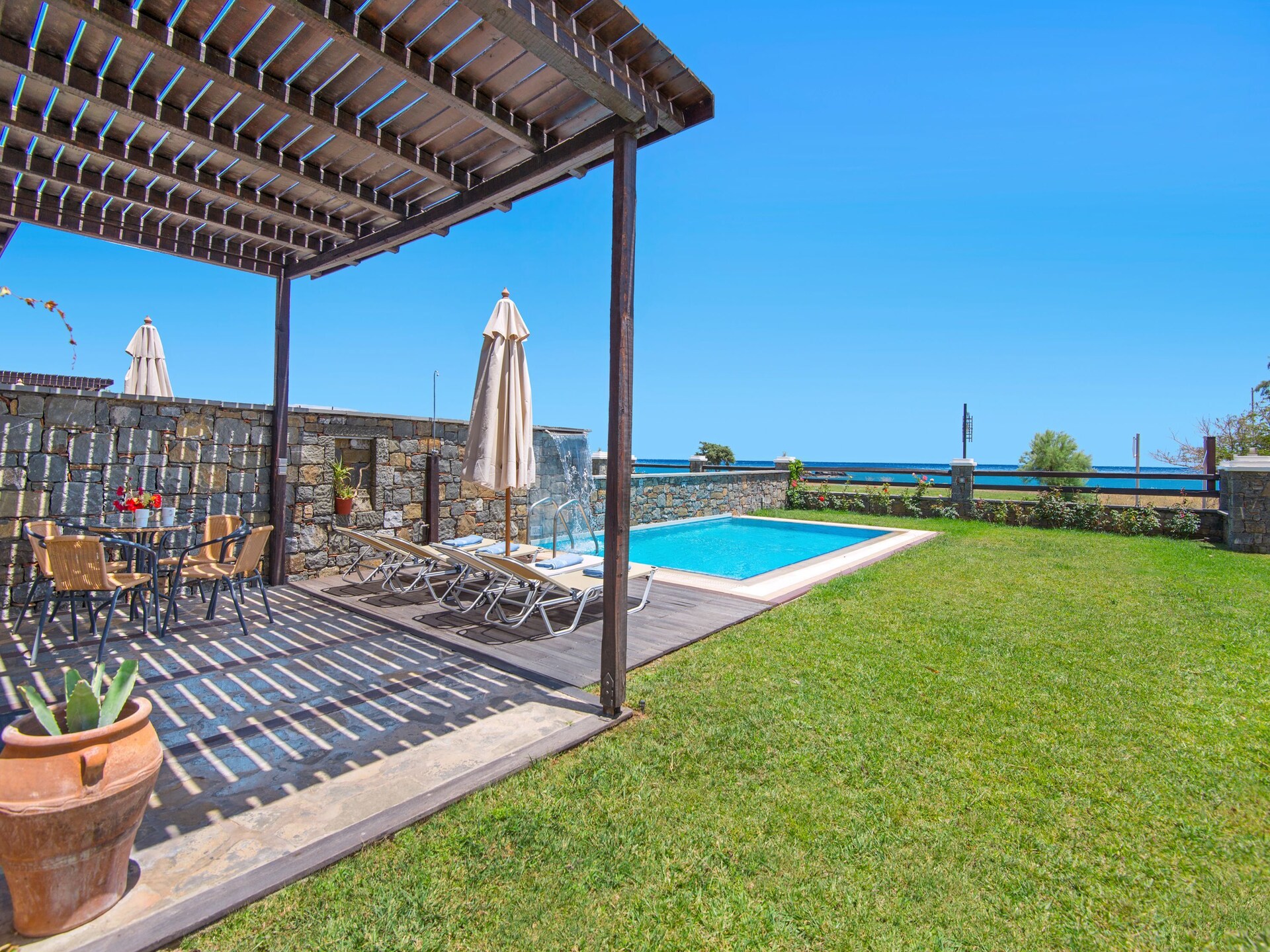Villa aan Zee in Kiotari, Rhodos – 40m van het Strand met Privézwembad - foto 5