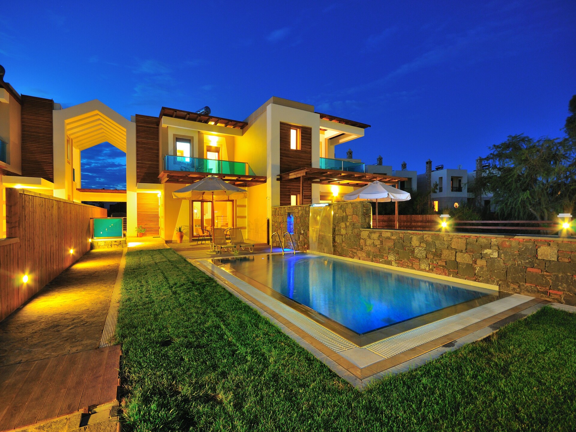 Villa aan Zee in Kiotari, Rhodos – 40m van het Strand met Privézwembad - foto 13