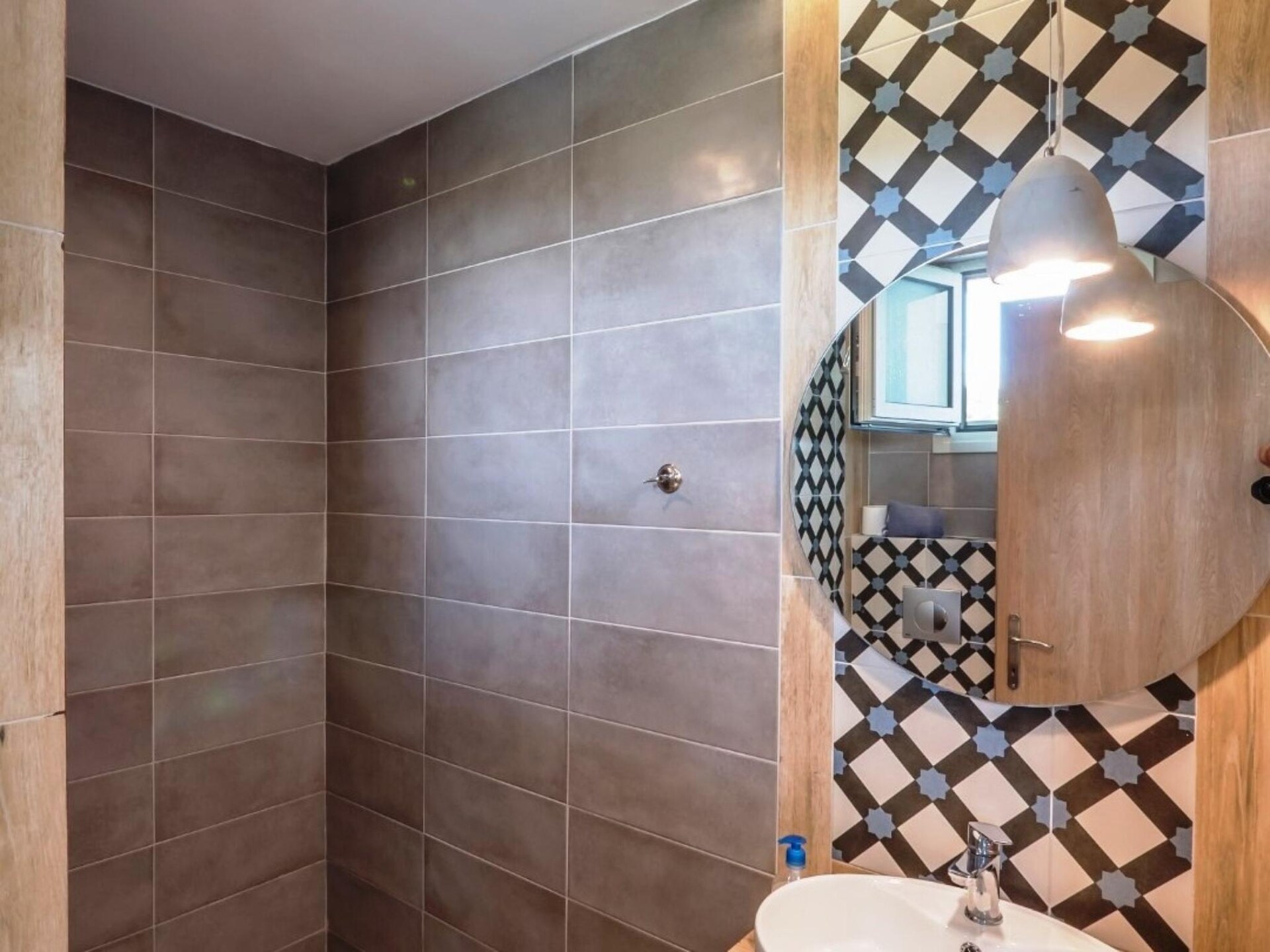 Op 300 m van het strand: Modern appartement in Gerakini - foto 21