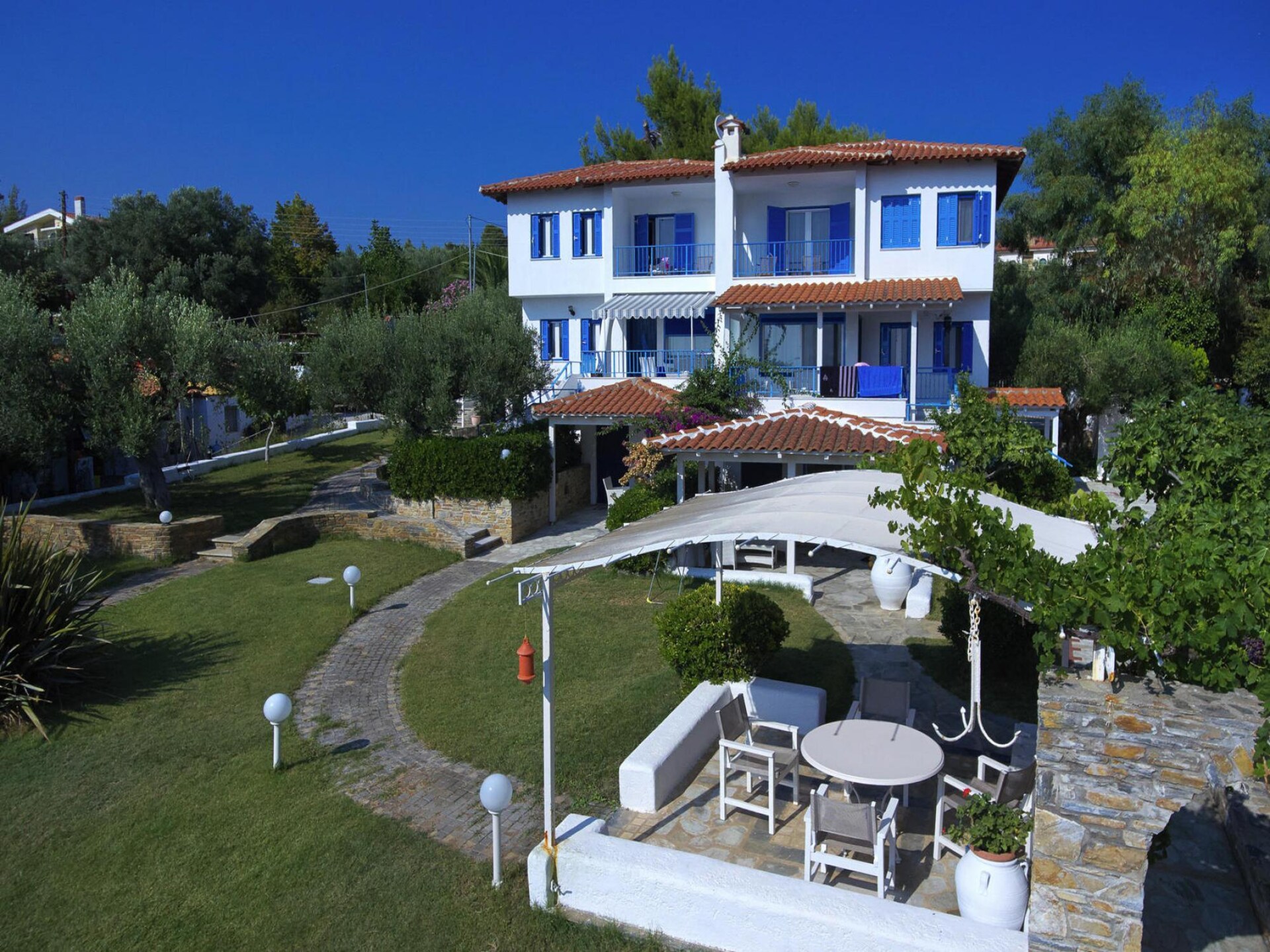 Maisonette aan Elia Beach met zwembad en privéstrand - foto 19