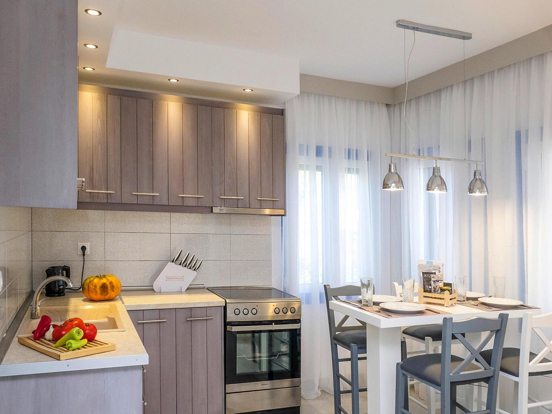 Maisonette aan Elia Beach met zwembad en privéstrand - foto 4