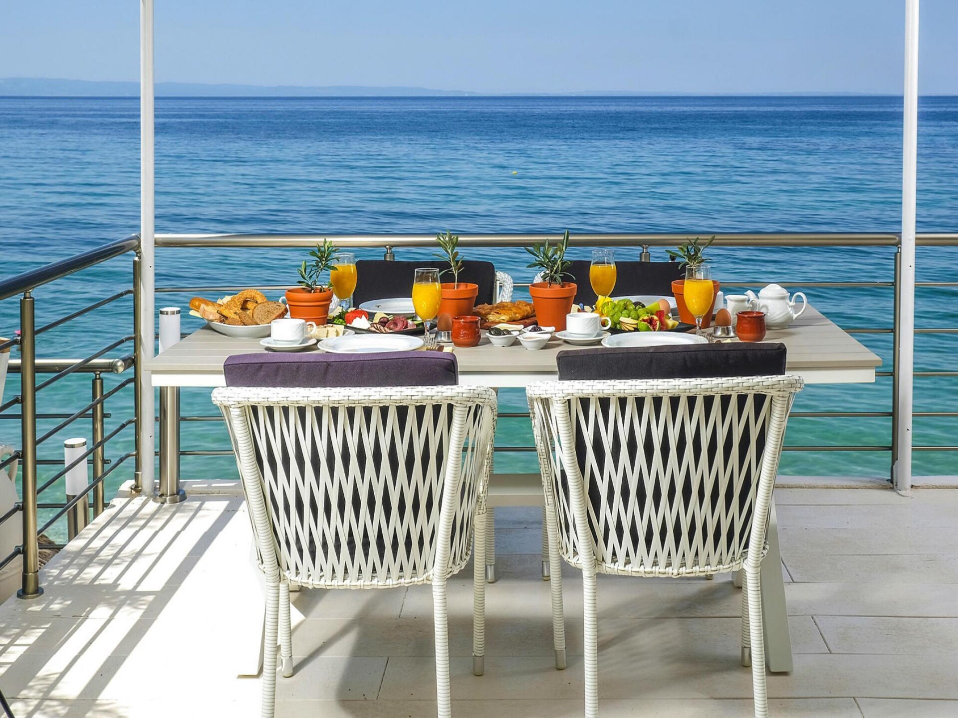 Maisonette aan Elia Beach met zwembad en privéstrand - foto 35