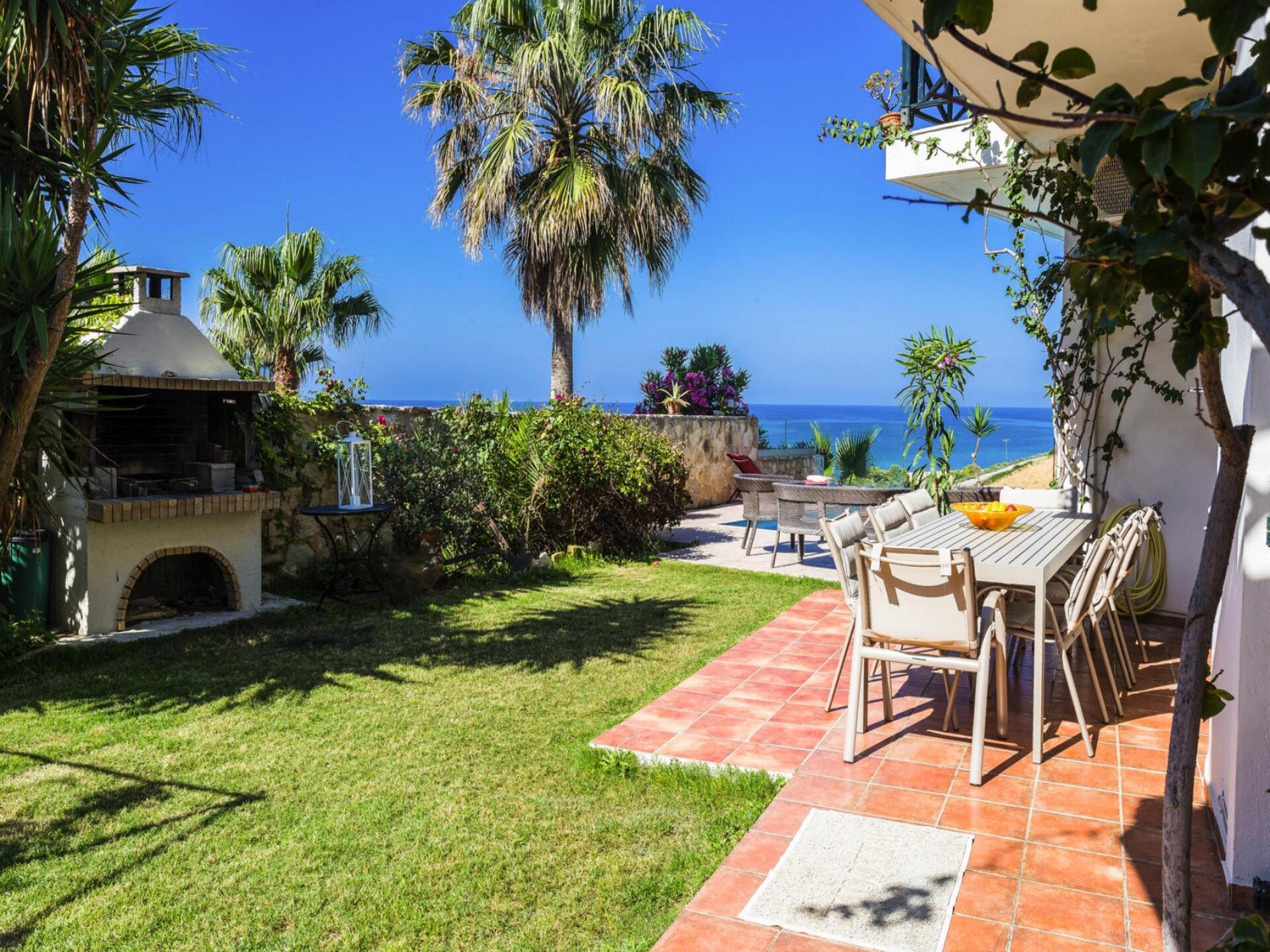 Villa Pyrgos: Ruim vakantiehuis met privézwembad op 200m van het strand - foto 6