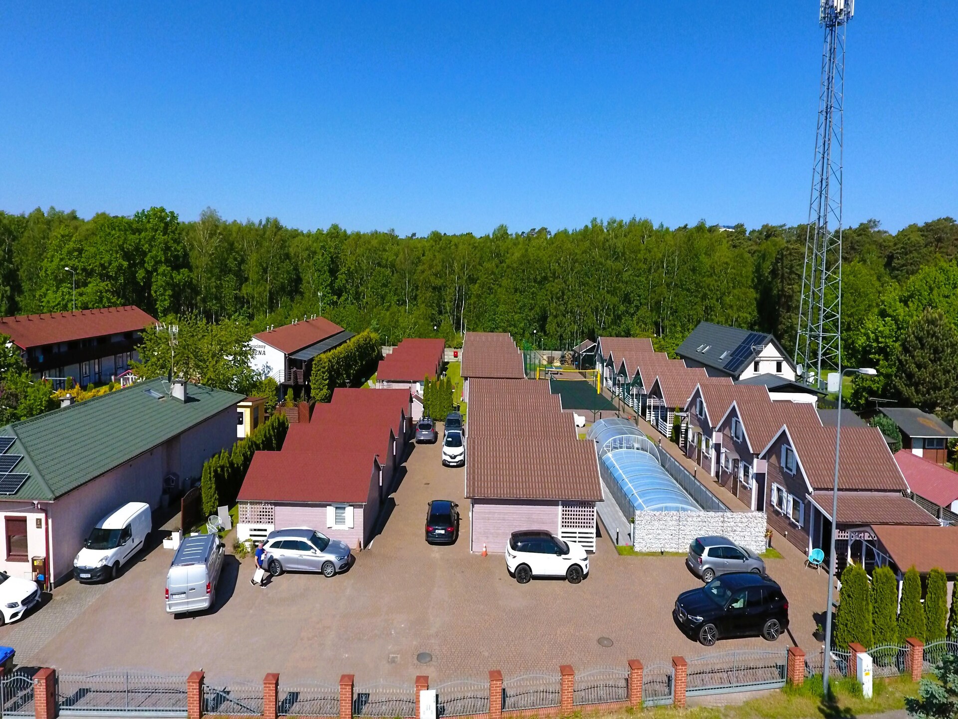 Gezinsbungalow met verwarmd zwembad op 850 meter van het strand in Miedzyzdroje - foto 4