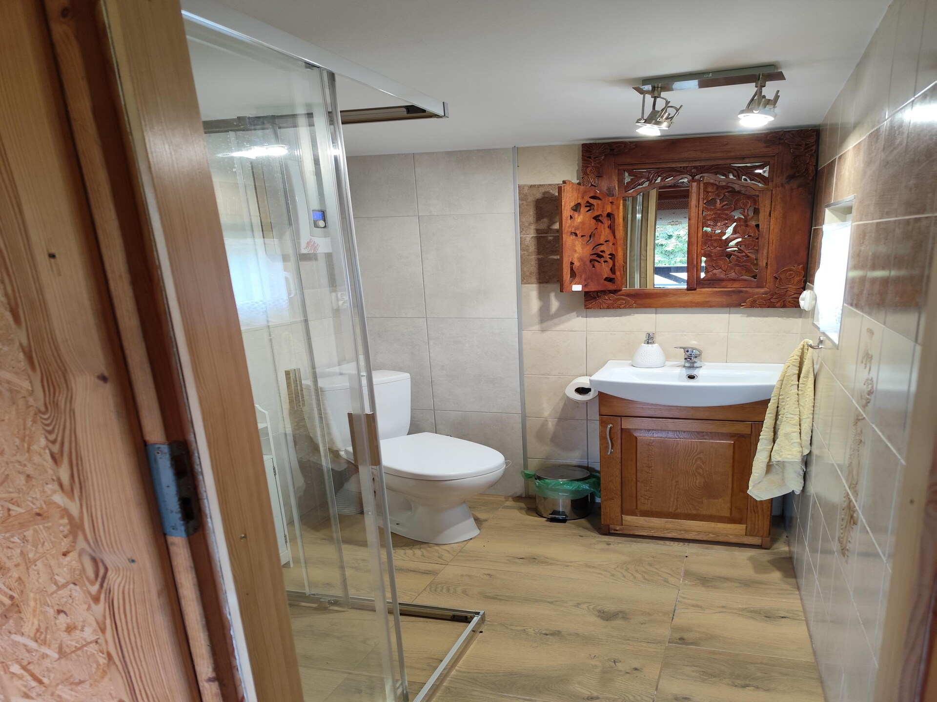 Knus houten vakantiehuis met open haard en tuin nabij meer in Dobrogoszcz - foto 10