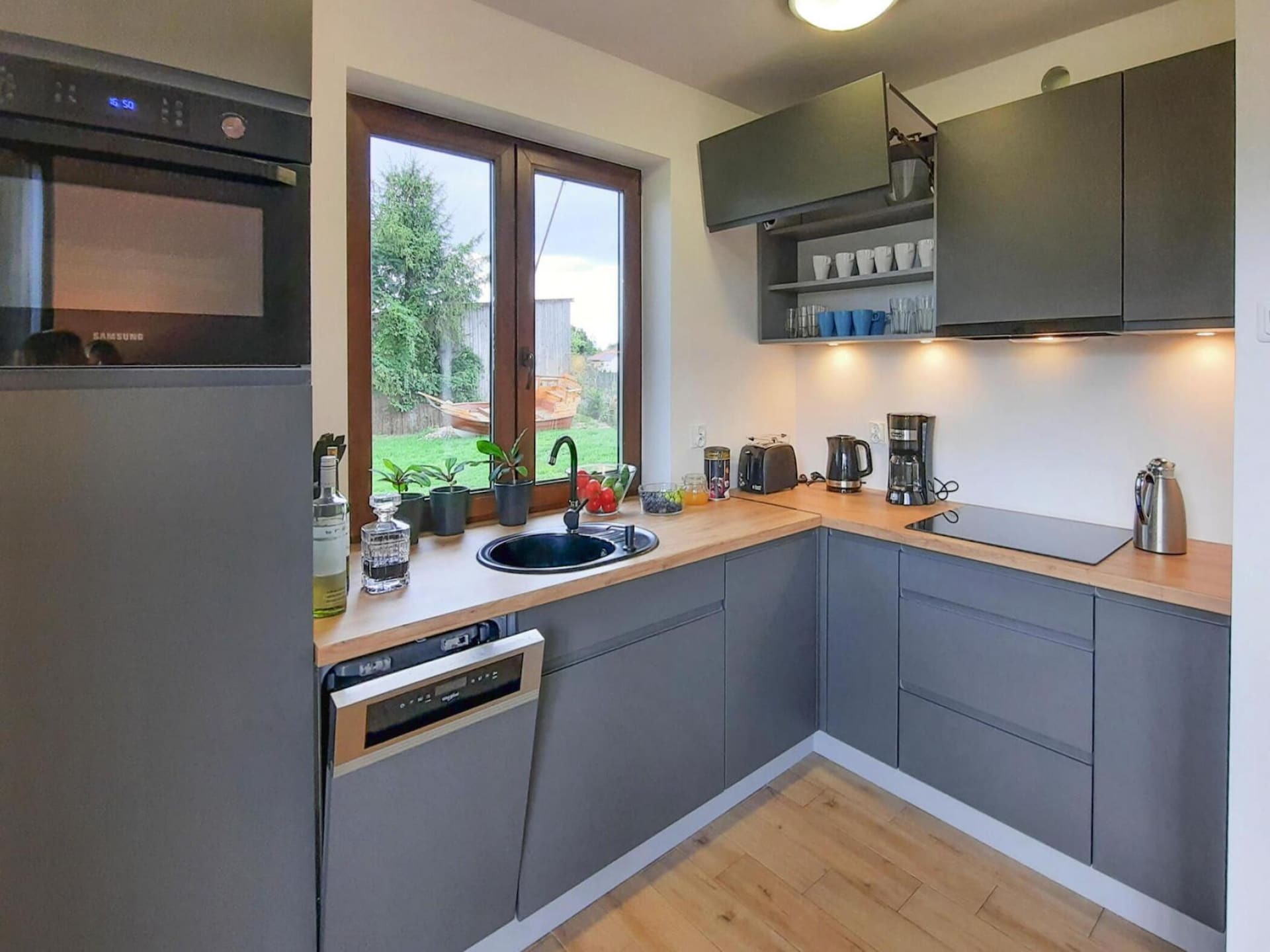 Op 600 m van het meer: rustgevend vakantiehuis in Stepnica - foto 8