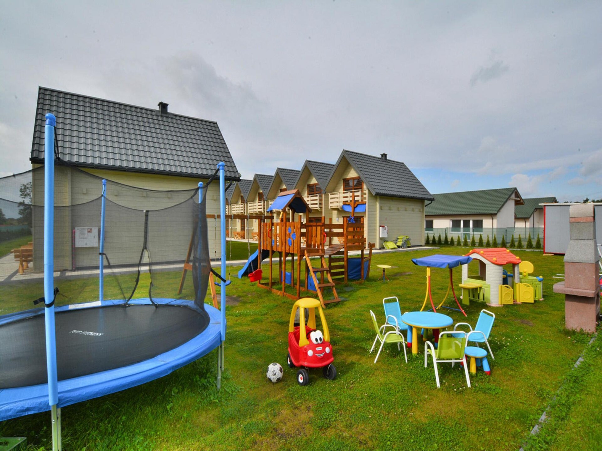 Op 250 m van zee: Rustgevend vakantiehuis met wellness in Grzybowo - foto 16