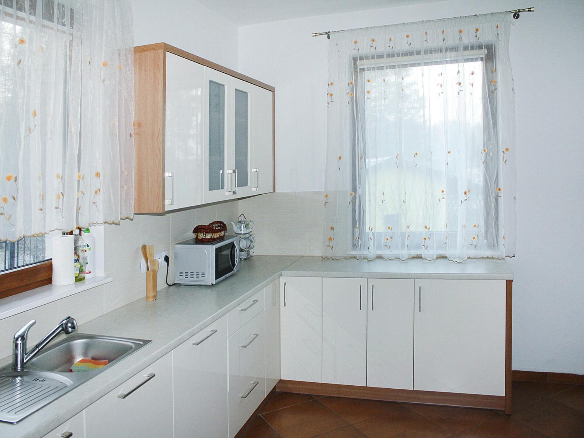 Ruim vakantiehuis voor 8 personen, 150m van het meer in Kretowiny - foto 10