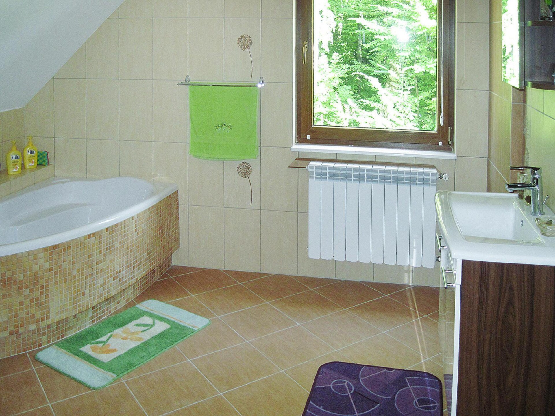 Ruim vakantiehuis voor 8 personen, 150m van het meer in Kretowiny - foto 16