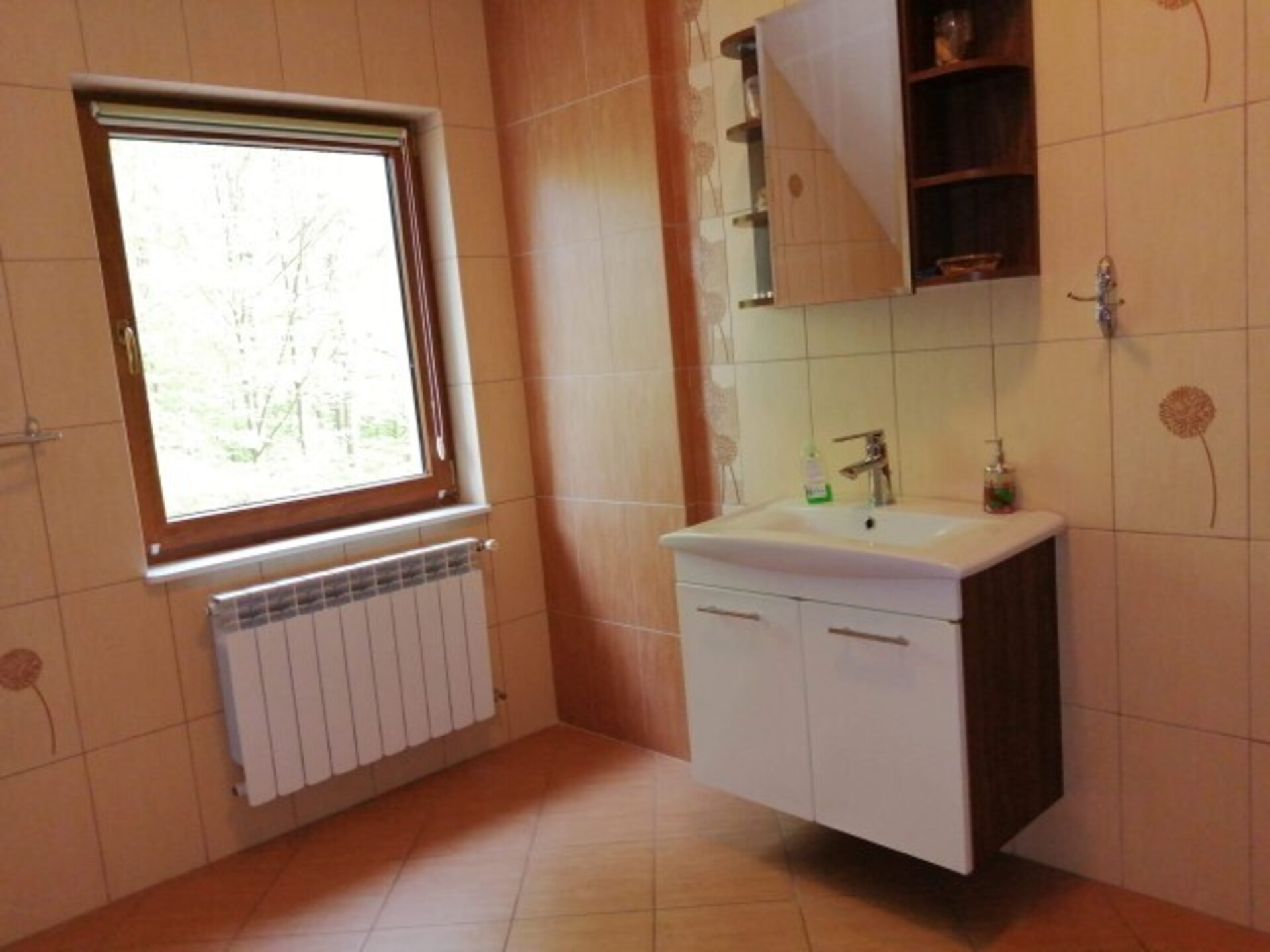 Ruim vakantiehuis voor 8 personen, 150m van het meer in Kretowiny - foto 15