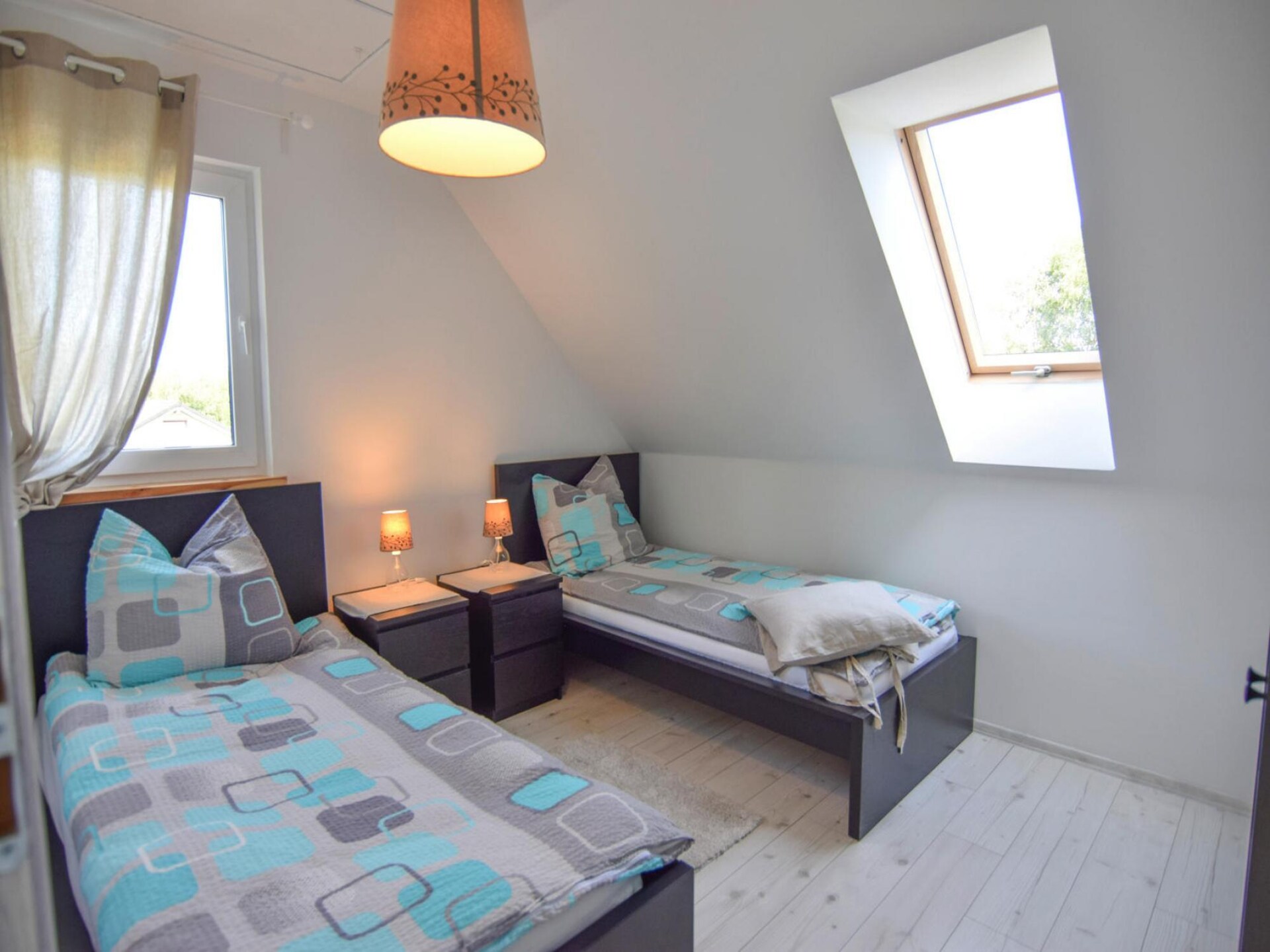 Comfortabel vakantiehuis met open haard, omheinde tuin en fietsen nabij zee - foto 13