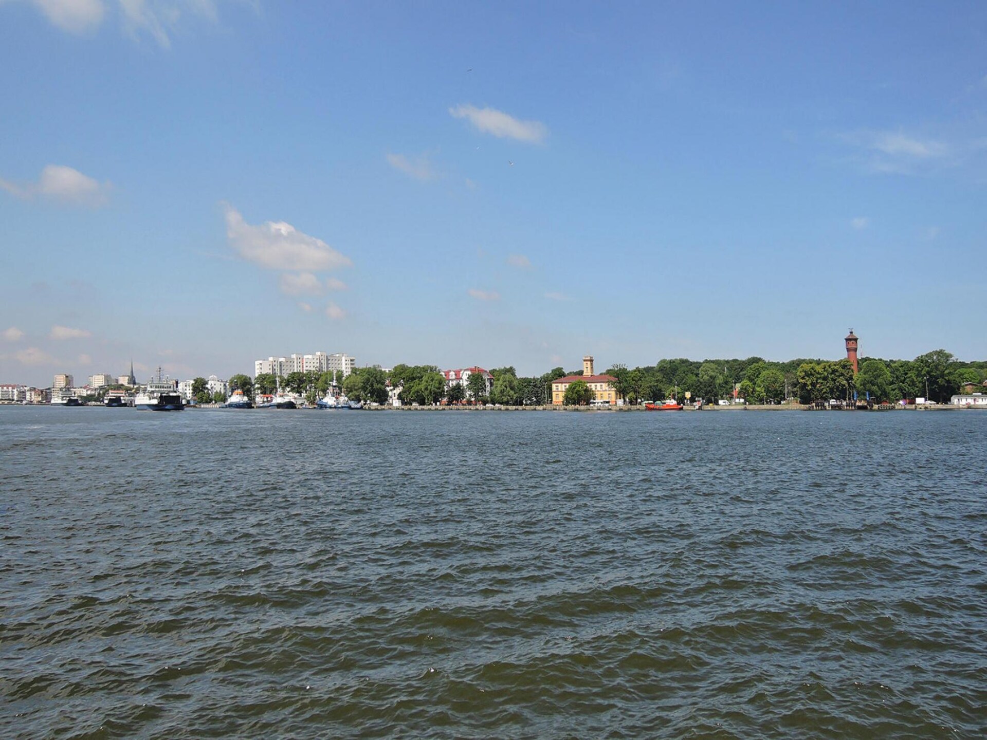 Knus nieuw houten huis voor 5 bij strand en meer in Swinoujście - foto 15