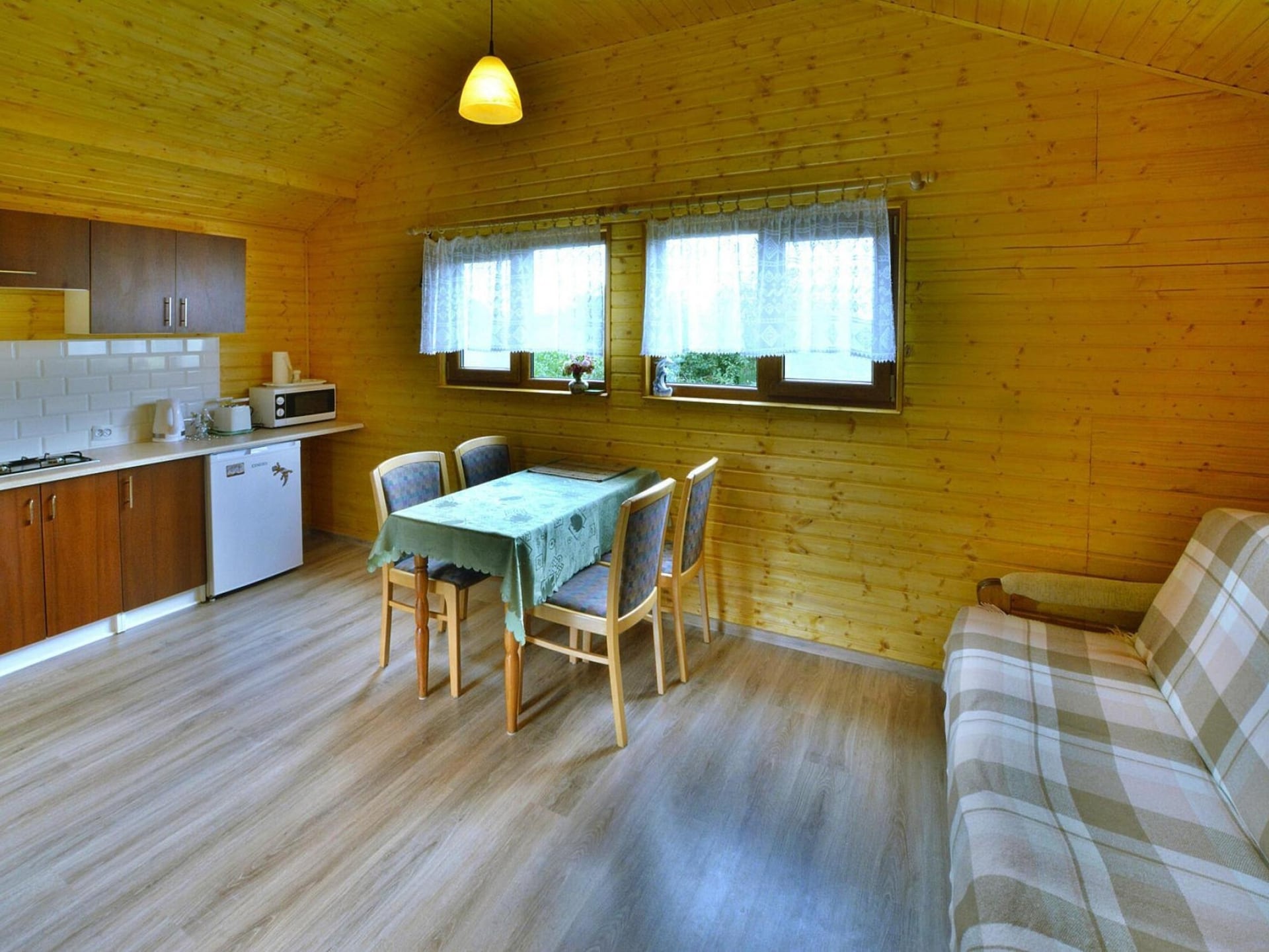 Gezellig houten vakantiehuis in rustig Jaroslawiec - foto 4