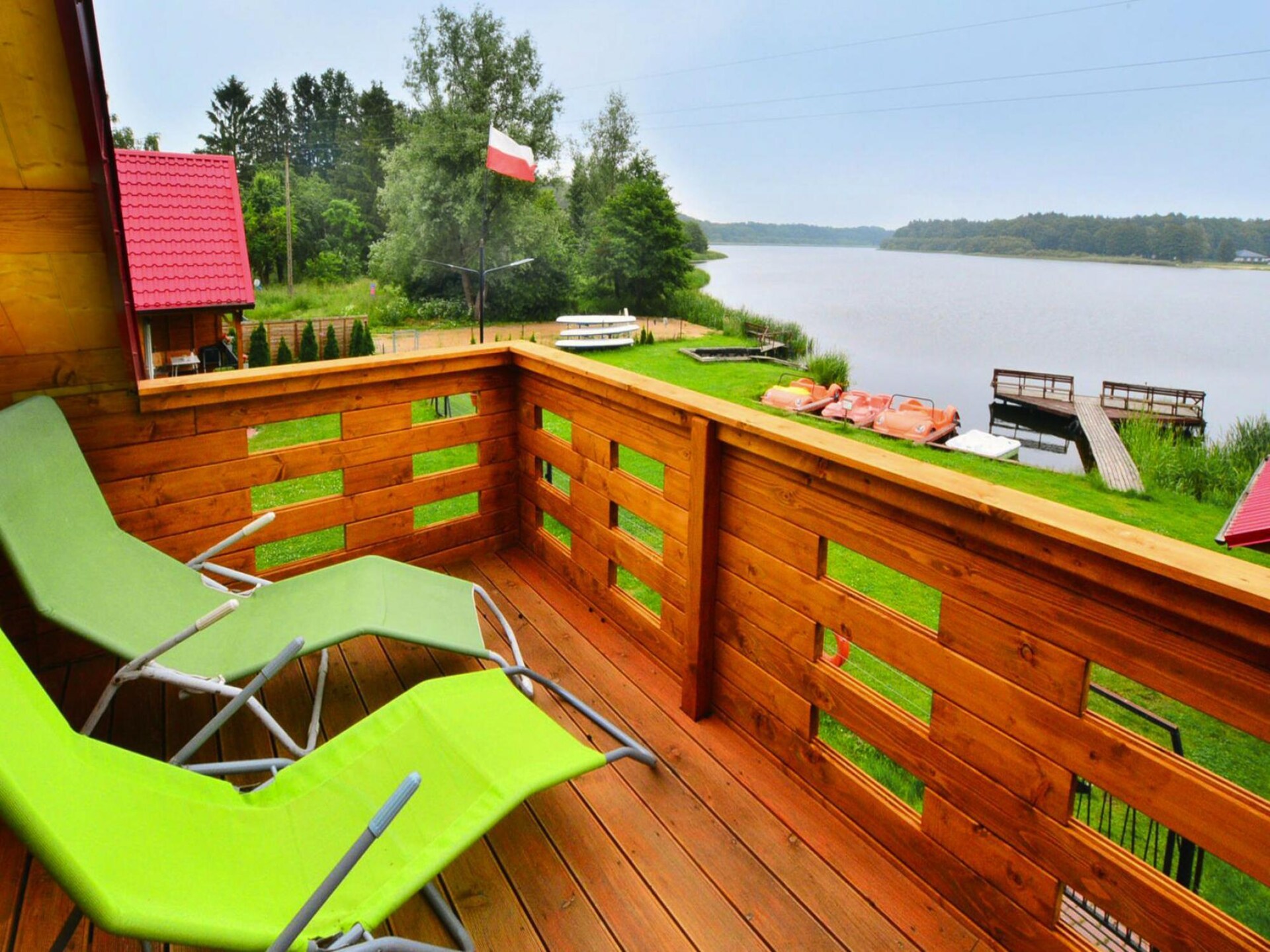 Houten vakantiehuis aan het Ostrowieckiemeer met privéstrand - foto 22